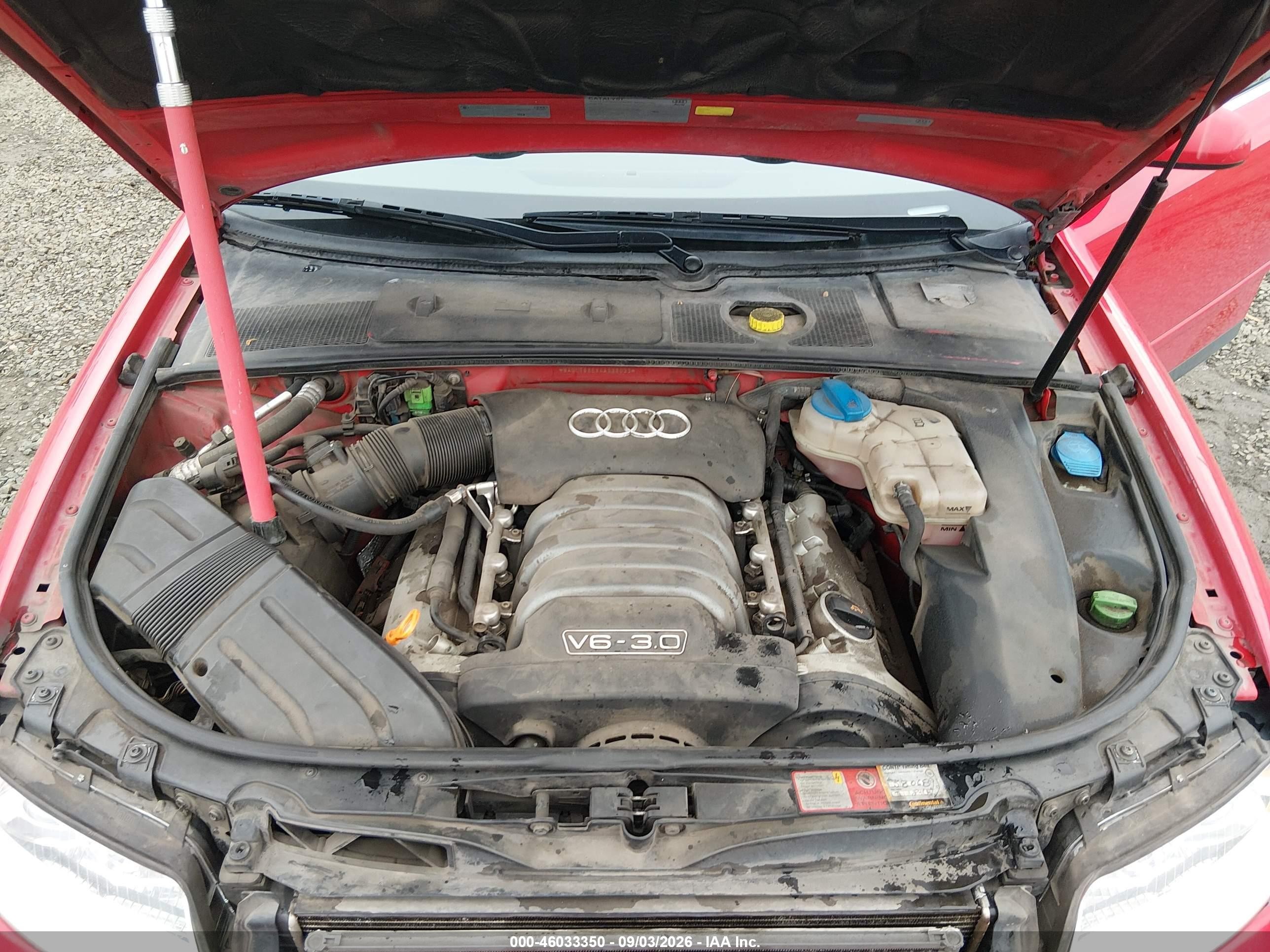 2004 Audi A4 3.0 Красный vin: WAULT68EX4A038033