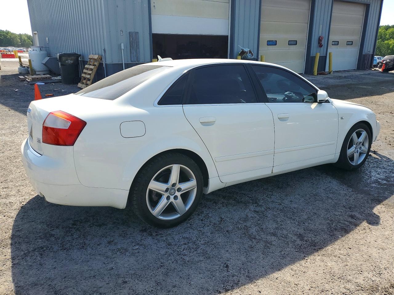 2005 Audi A4 3.0 Quattro Белый vin: WAULT68EX5A032900