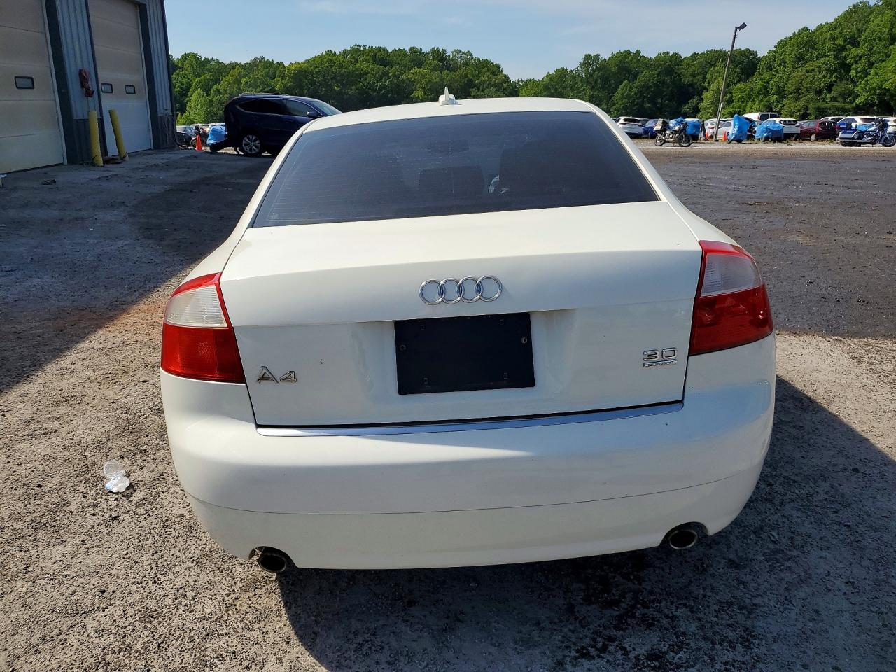 2005 Audi A4 3.0 Quattro Белый vin: WAULT68EX5A032900