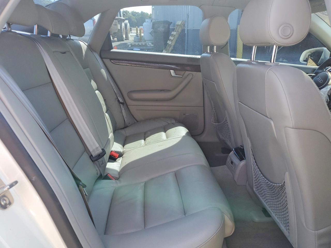 2005 Audi A4 3.0 Quattro Белый vin: WAULT68EX5A032900