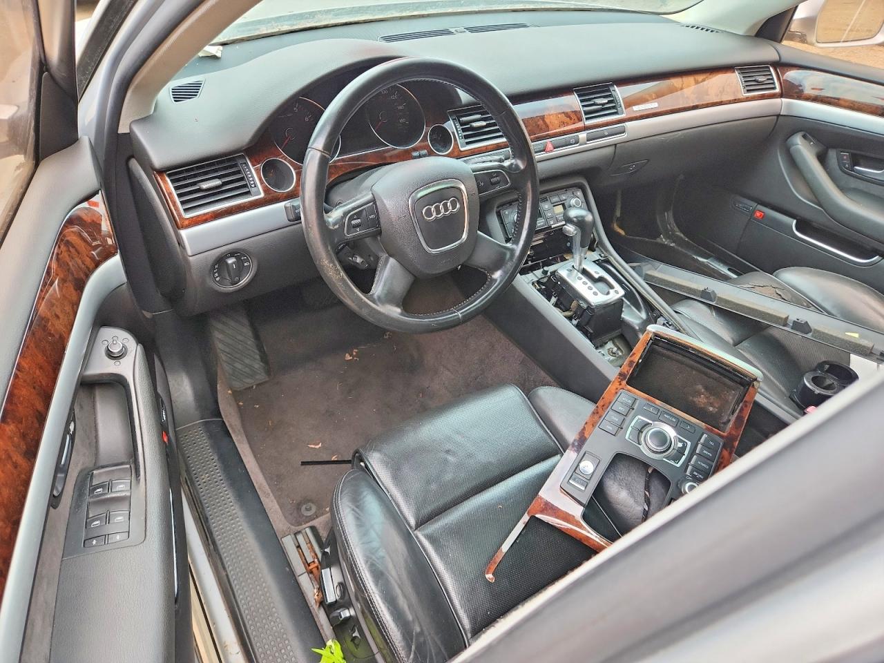 2009 Audi A8 4.2 Quattro Silver vin: WAULV94E49N008656