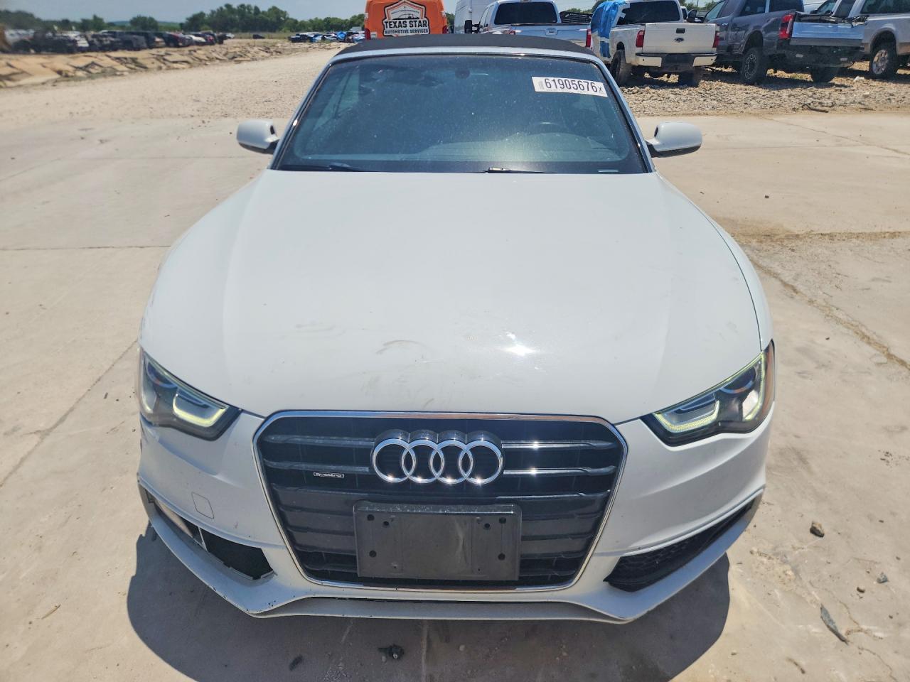 2016 Audi A5 Premium Plus S-line Белый vin: WAUM2AFH6GN003185