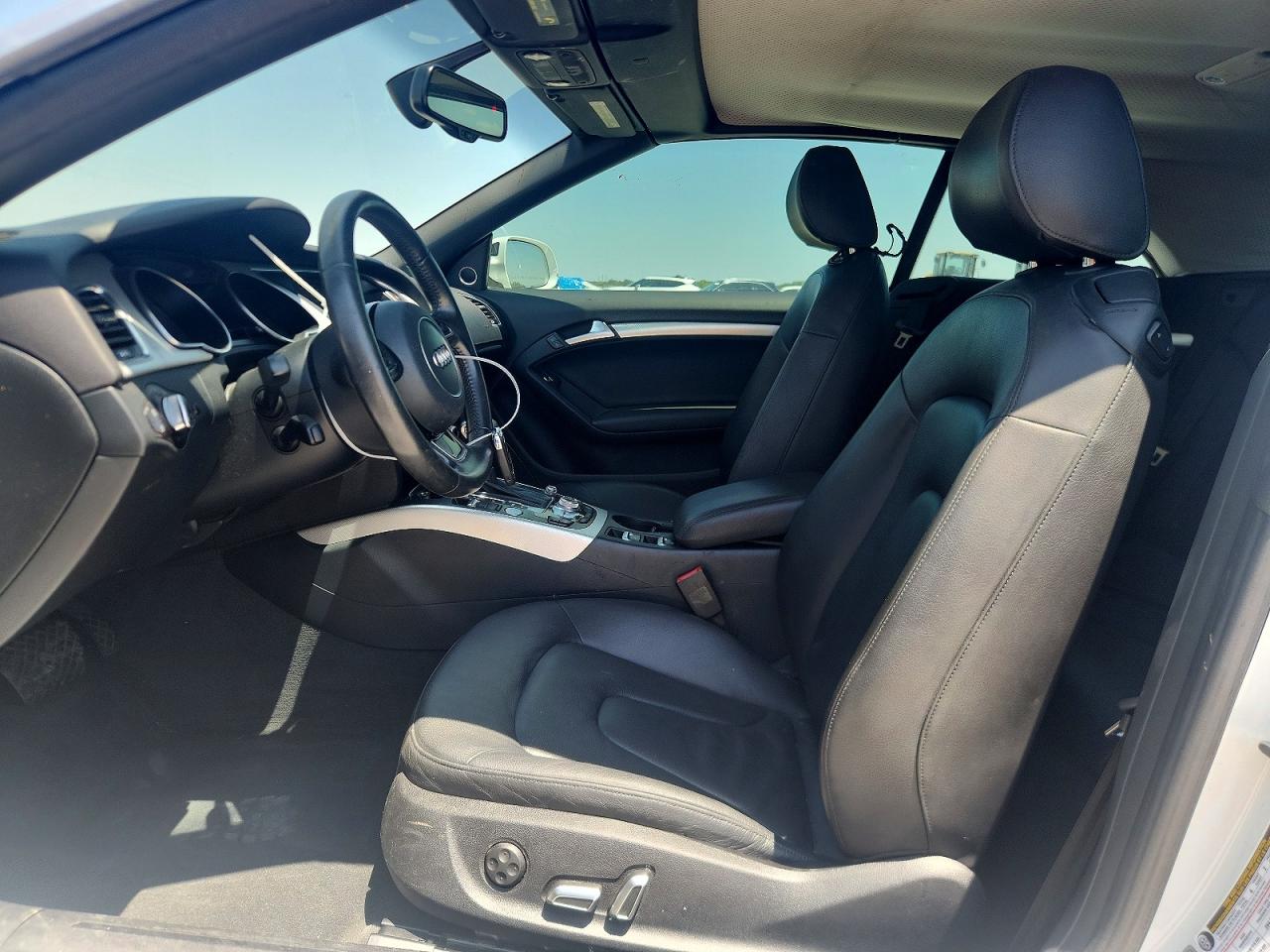 2016 Audi A5 Premium Plus S-line Белый vin: WAUM2AFH6GN003185