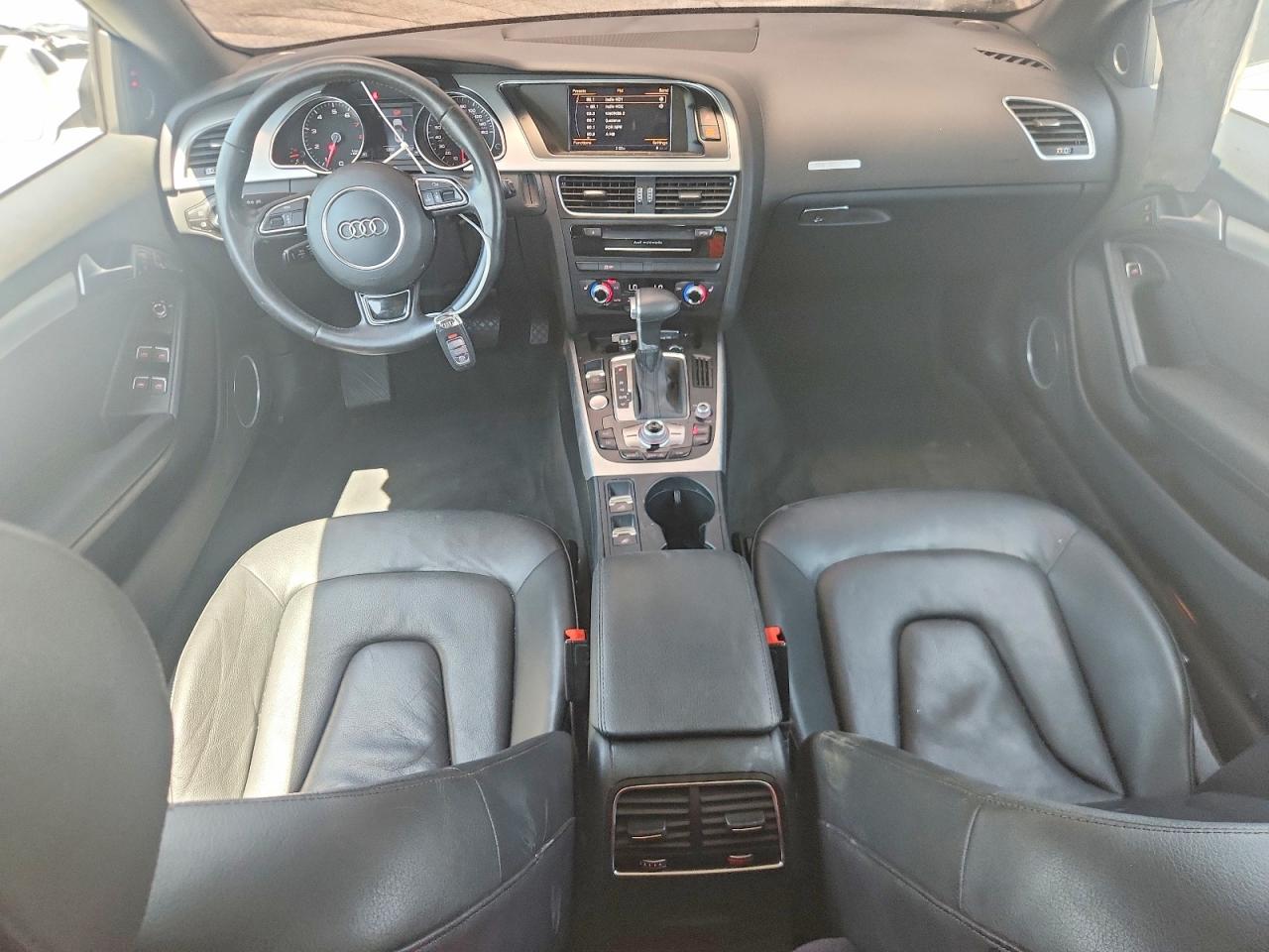 2016 Audi A5 Premium Plus S-line Белый vin: WAUM2AFH6GN003185