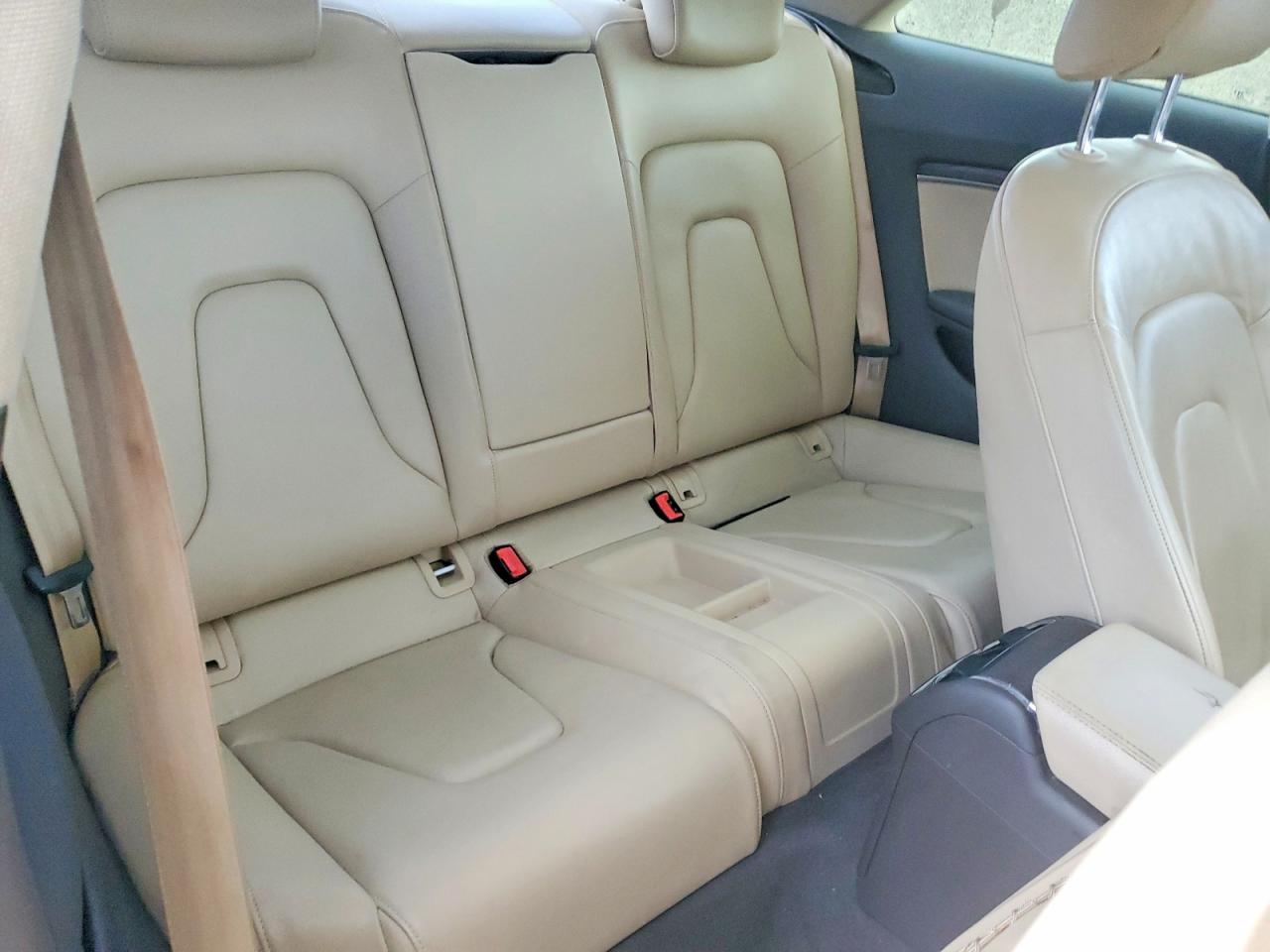 2016 Audi A5 Белый vin: WAUM2AFR8GA045373