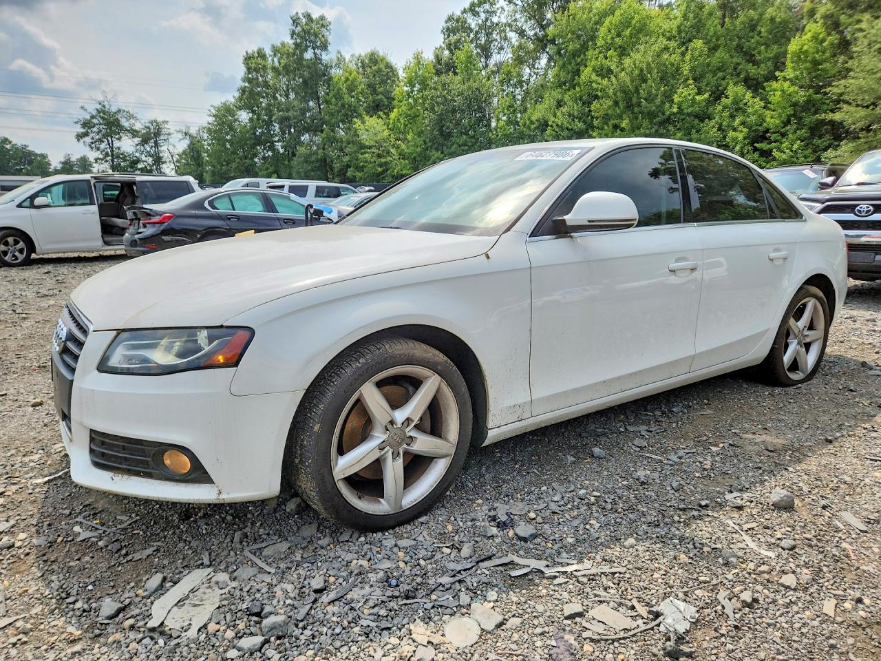 2009 Audi A4 Prestige White vin: WAUMF78K39N032534