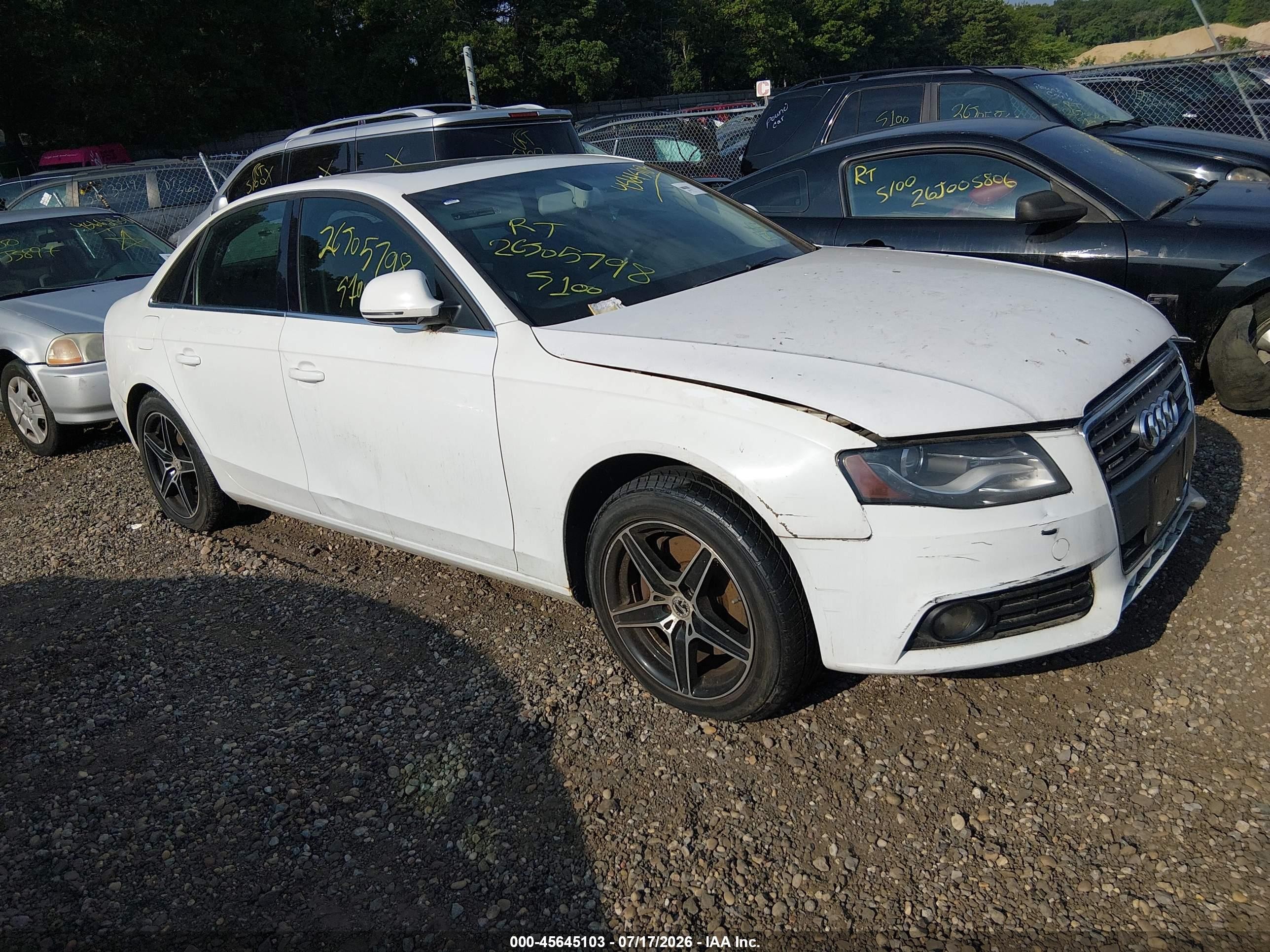 2009 Audi A4 2.0t Premium White vin: WAUMF78K99N035602
