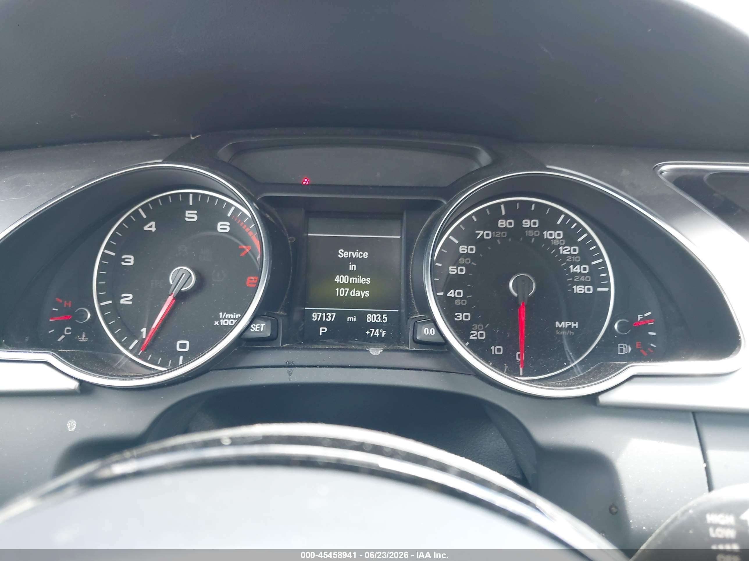 2015 Audi A5 2.0t Premium Белый vin: WAUMFAFH0FN004545