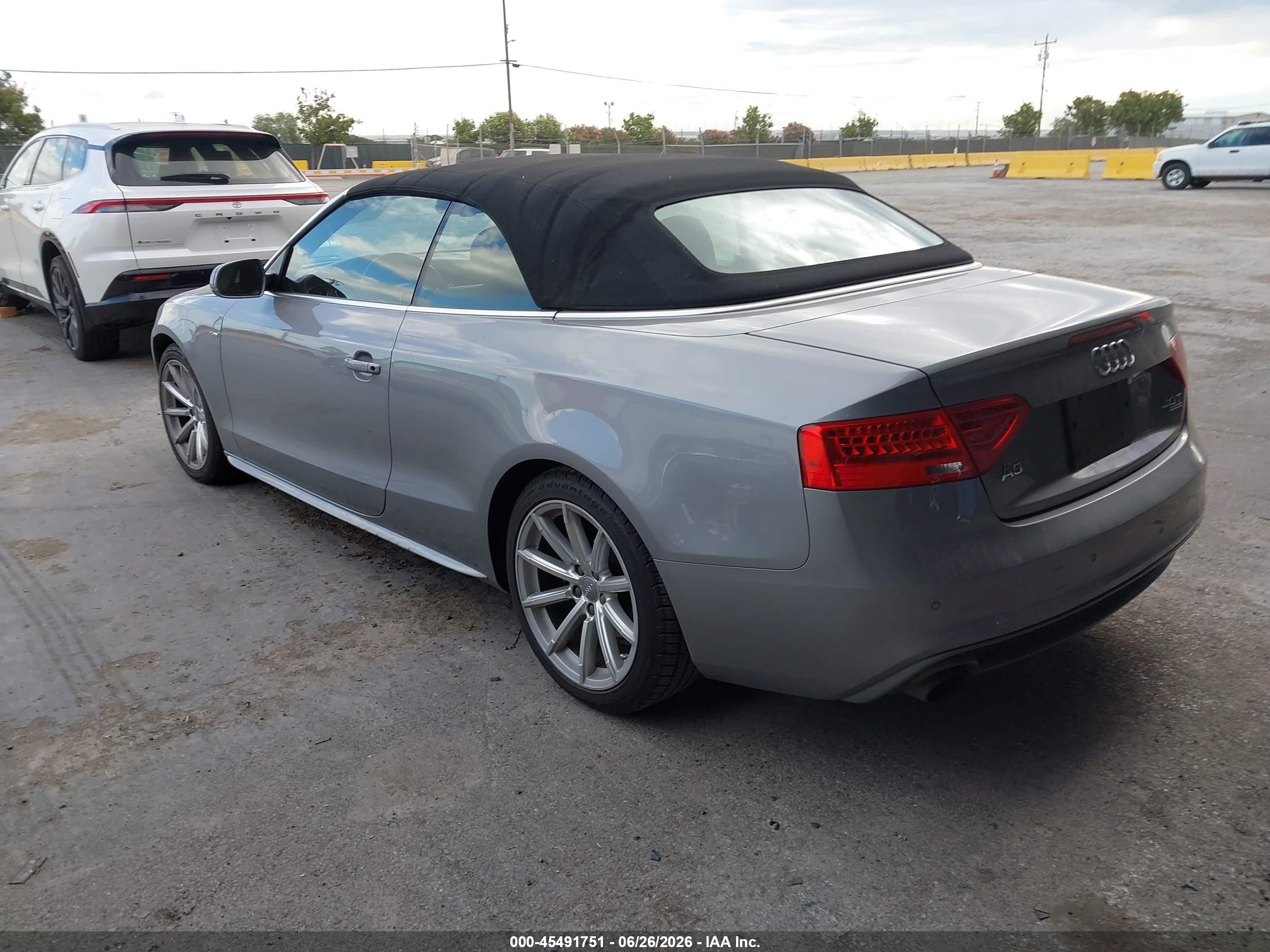 2015 Audi A5 2.0t Premium Gray vin: WAUMFAFH5FN005061