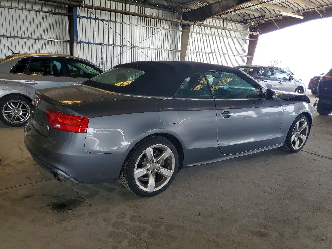 2015 Audi A5 Premium Plus Gray vin: WAUMFAFH7FN007796