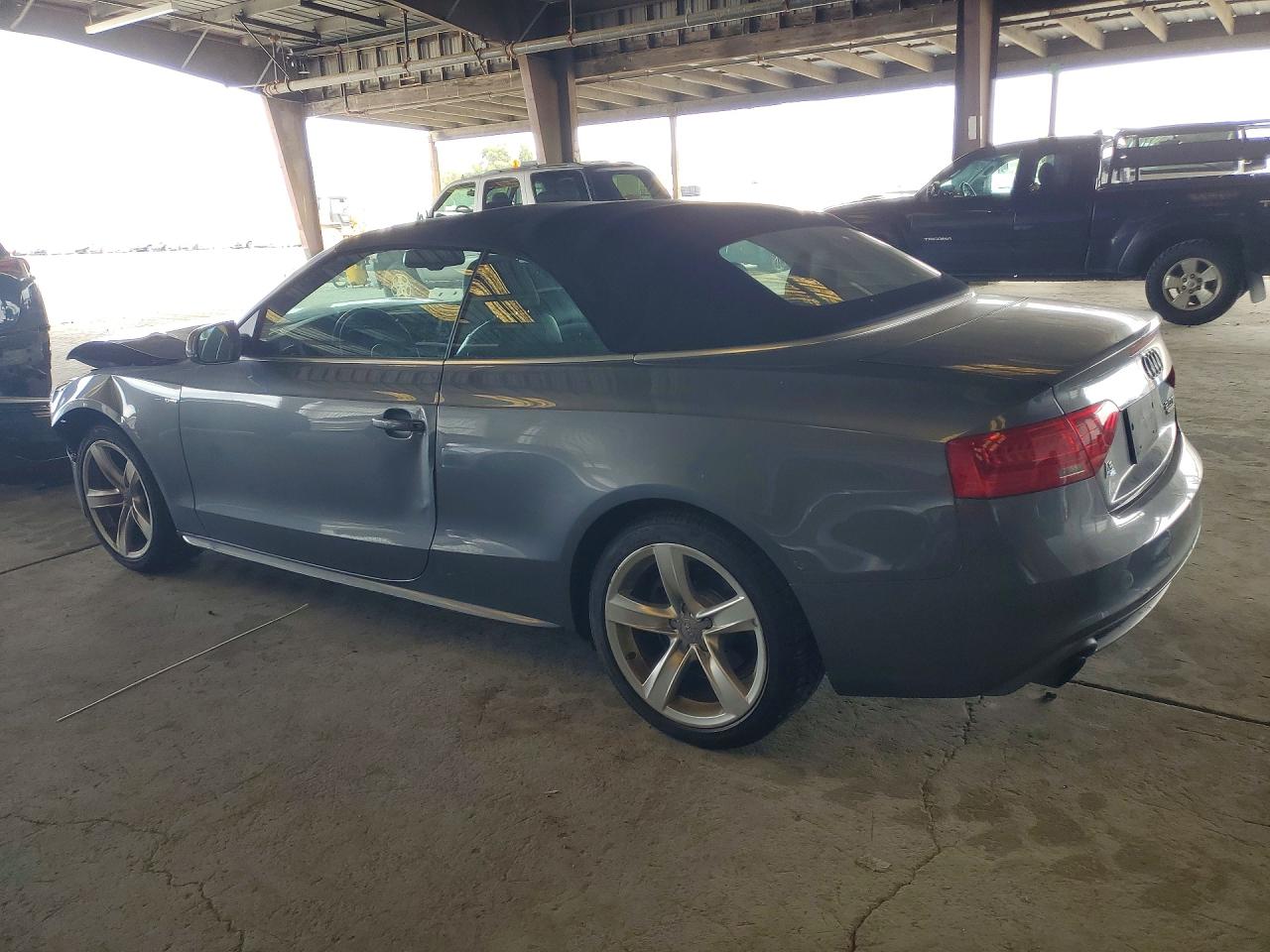 2015 Audi A5 Premium Plus Gray vin: WAUMFAFH7FN007796