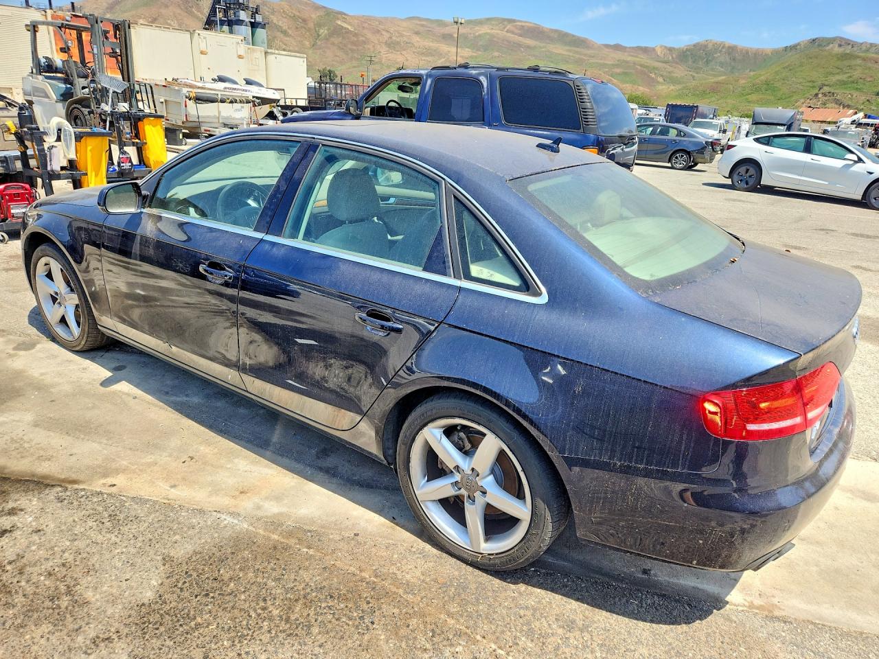 2011 Audi A4 Prestige Blue vin: WAUMFAFL3BN044682