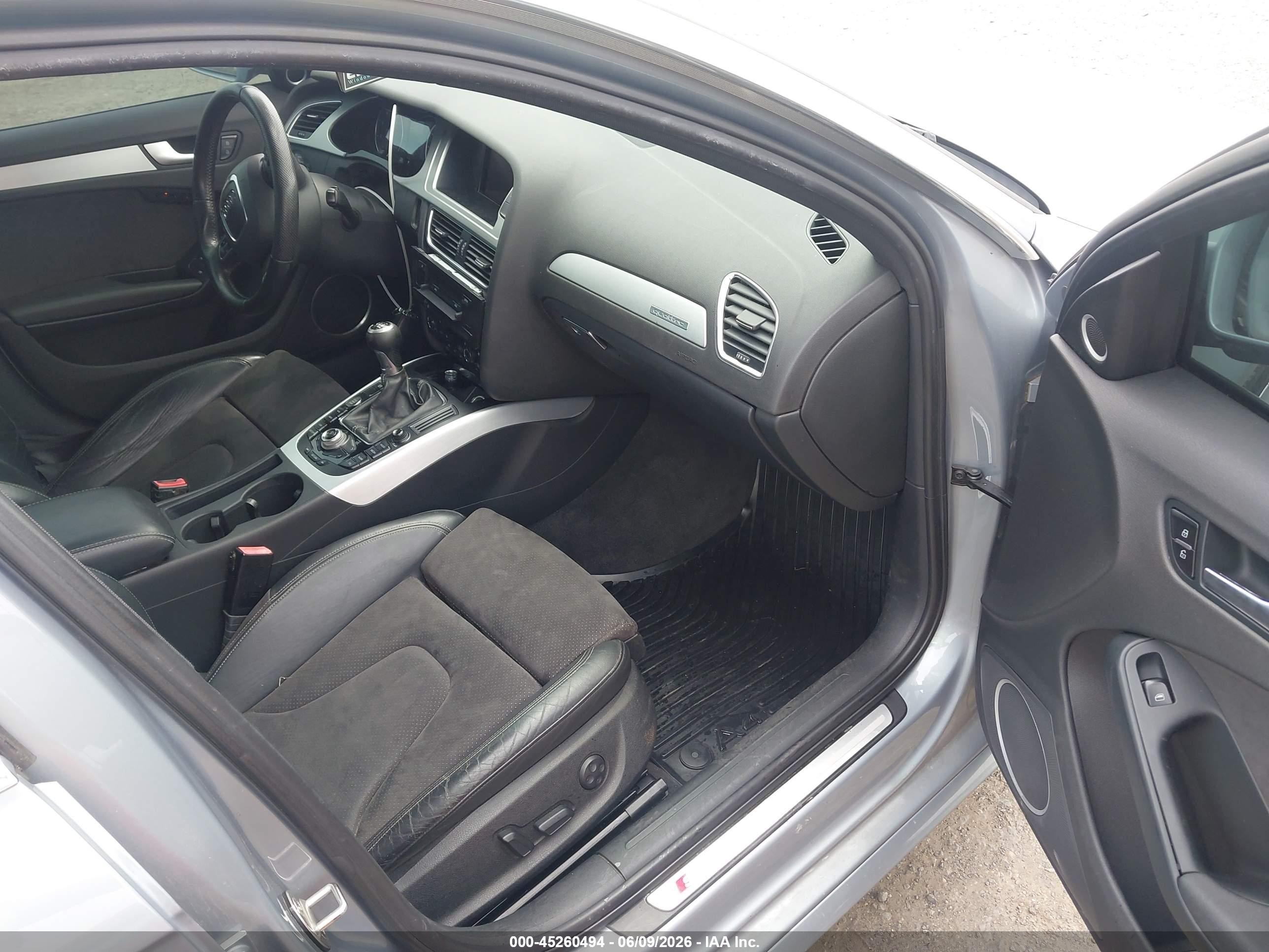 2011 Audi A4 2.0t Premium Silver vin: WAUMFAFL7BN023639