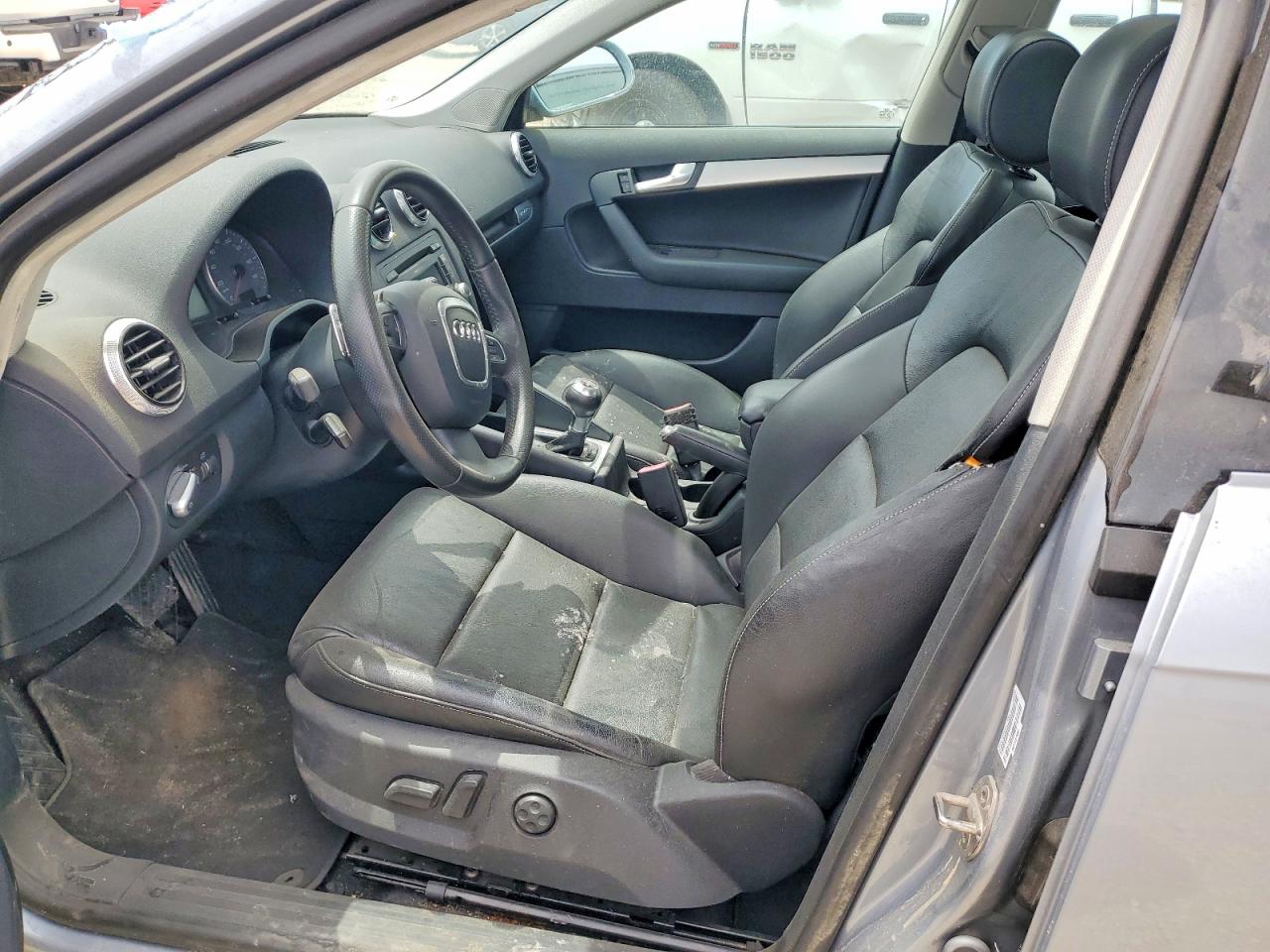 2013 Audi A3 Premium Plus Silver vin: WAUMFAFM3DA028887