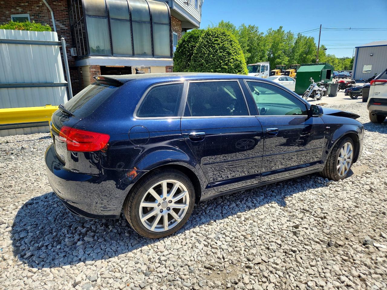 2013 Audi A3 Premium Plus Blue vin: WAUMFAFM4DA012892