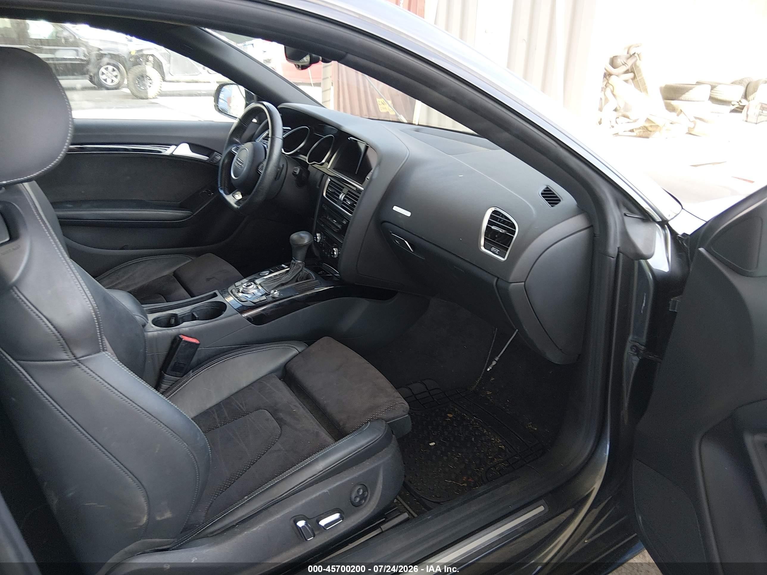 2013 Audi A5 2.0t Premium Gray vin: WAUMFAFR0DA076696