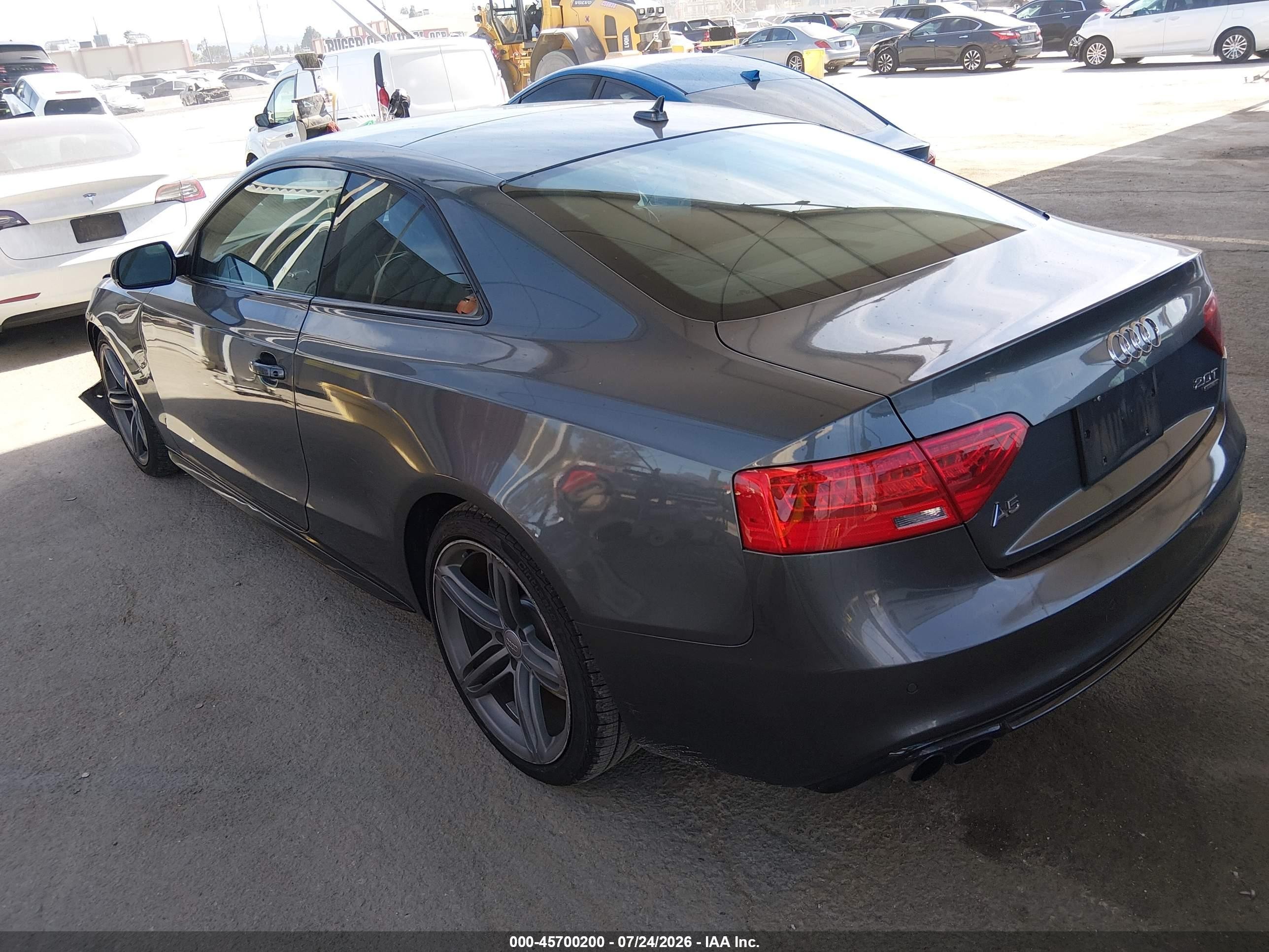 2013 Audi A5 2.0t Premium Gray vin: WAUMFAFR0DA076696