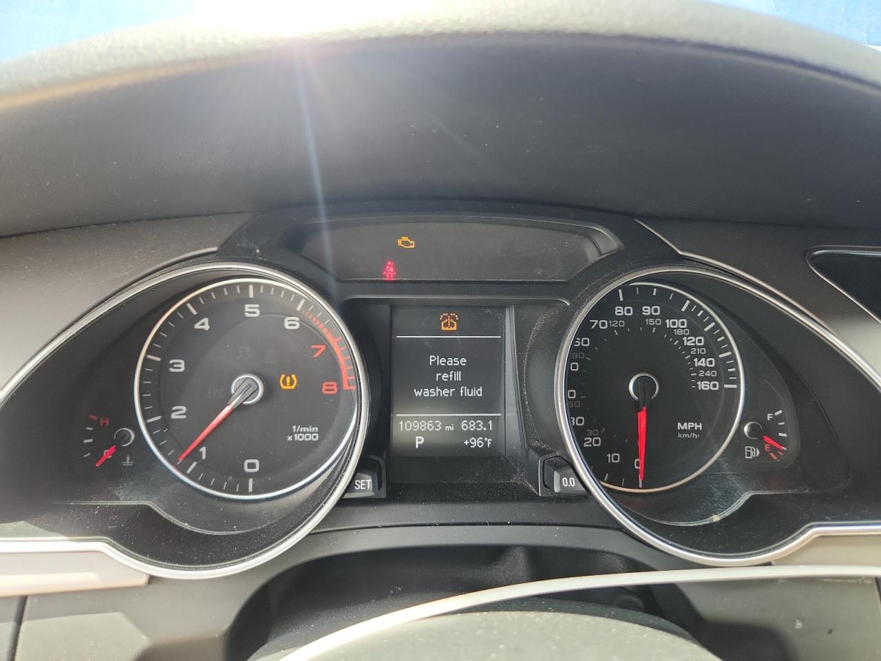 2015 Audi A5 Premium Plus Синий vin: WAUMFAFR1FA031883 Damage: Warning Light - Engine, On, Unacceptable