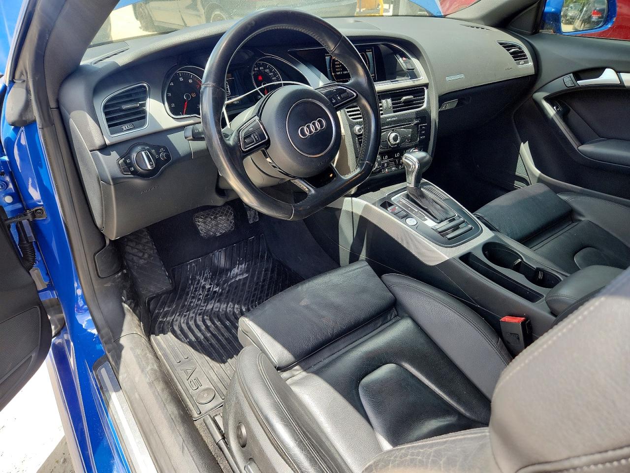 2015 Audi A5 Premium Plus Синий vin: WAUMFAFR1FA031883