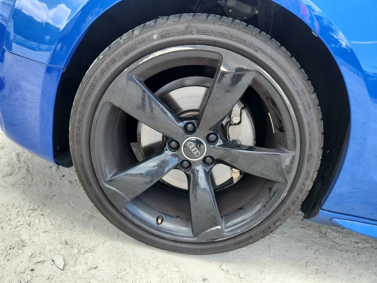 2015 Audi A5 Premium Plus Синий vin: WAUMFAFR1FA031883 Damage: Left Front Wheel, Curb Rash, > 12 Inches