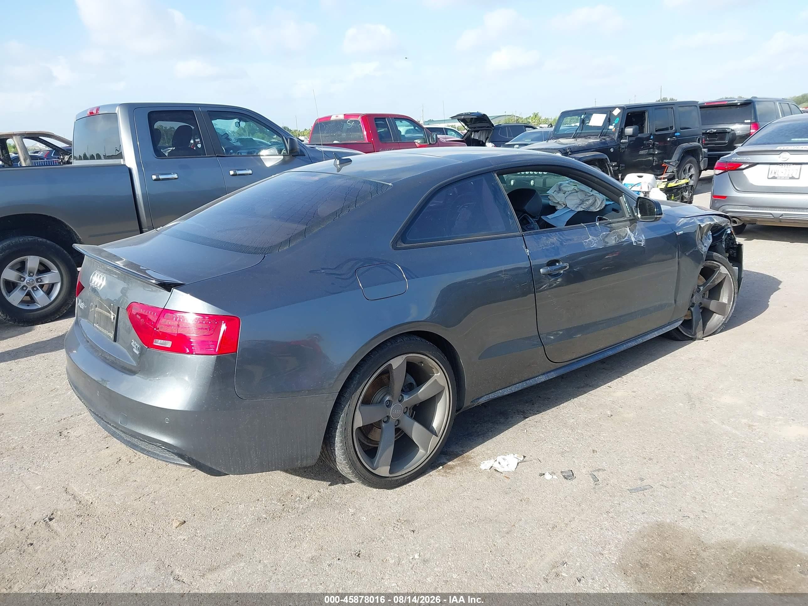 2015 Audi A5 2.0t Premium Серый vin: WAUMFAFR2FA003705