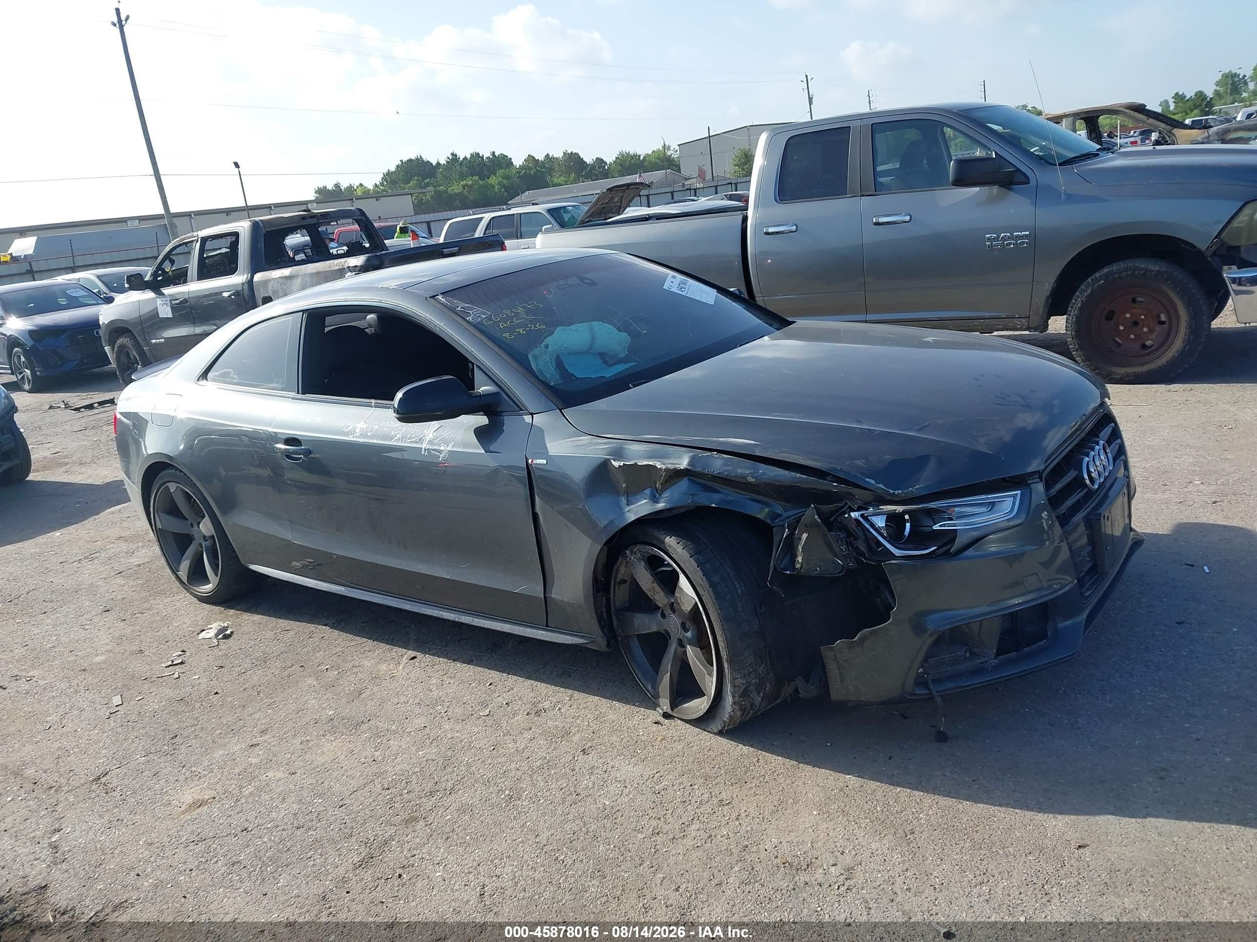2015 Audi A5 2.0t Premium Серый vin: WAUMFAFR2FA003705