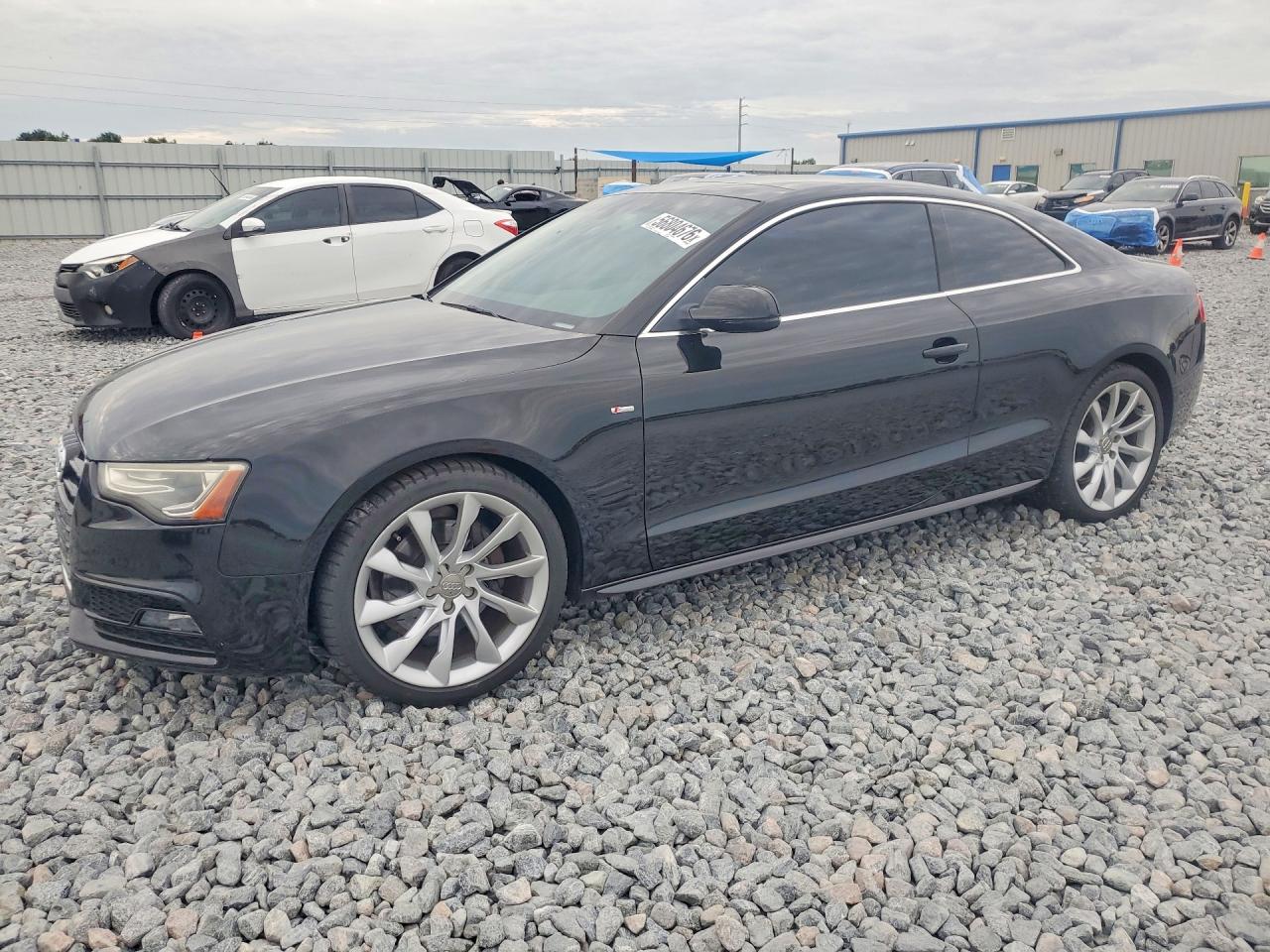 2015 Audi A5 Premium Plus Черный vin: WAUMFAFR2FA034016