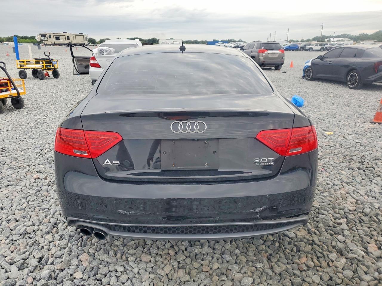2015 Audi A5 Premium Plus Черный vin: WAUMFAFR2FA034016