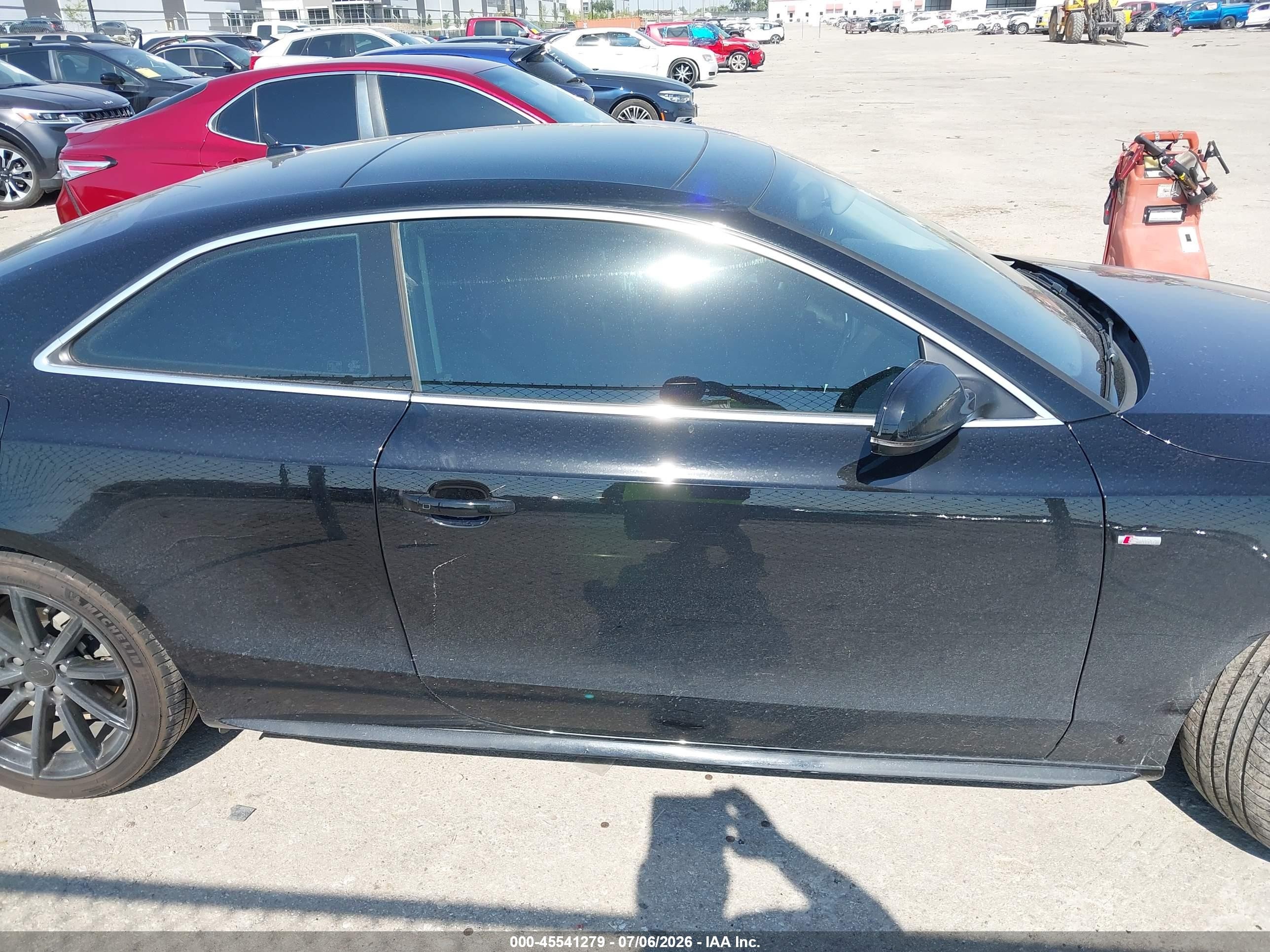 2015 Audi A5 2.0t Premium Black vin: WAUMFAFR5FA050050