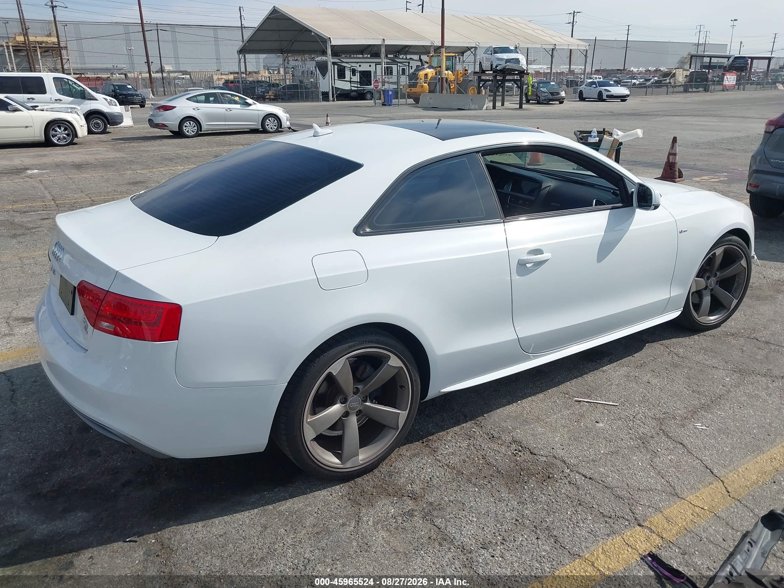 2015 Audi A5 2.0t Premium White vin: WAUMFAFR6FA023679