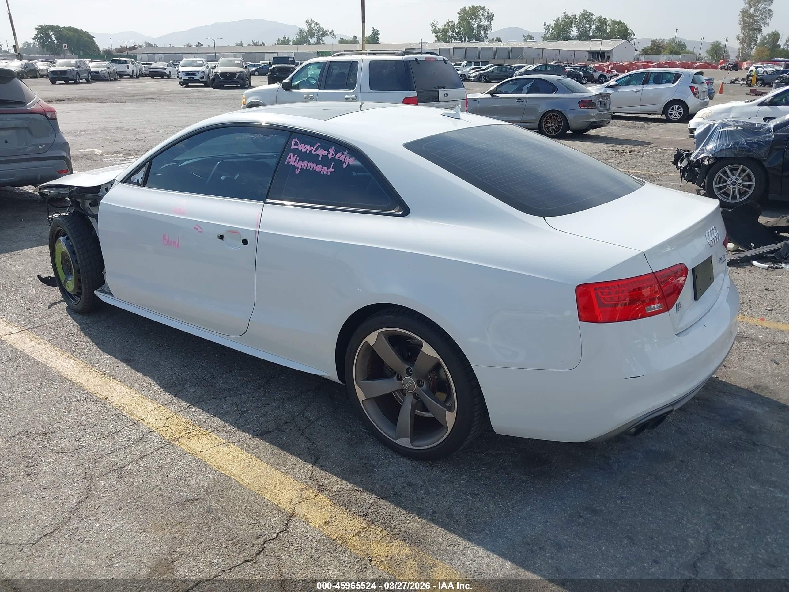 2015 Audi A5 2.0t Premium White vin: WAUMFAFR6FA023679