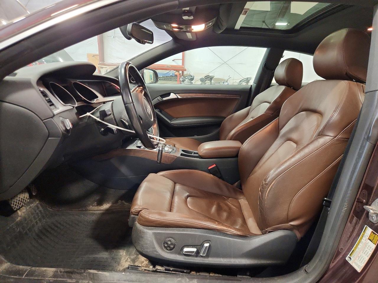 2015 Audi A5 Premium Plus Фиолетовый vin: WAUMFAFR6FA042281