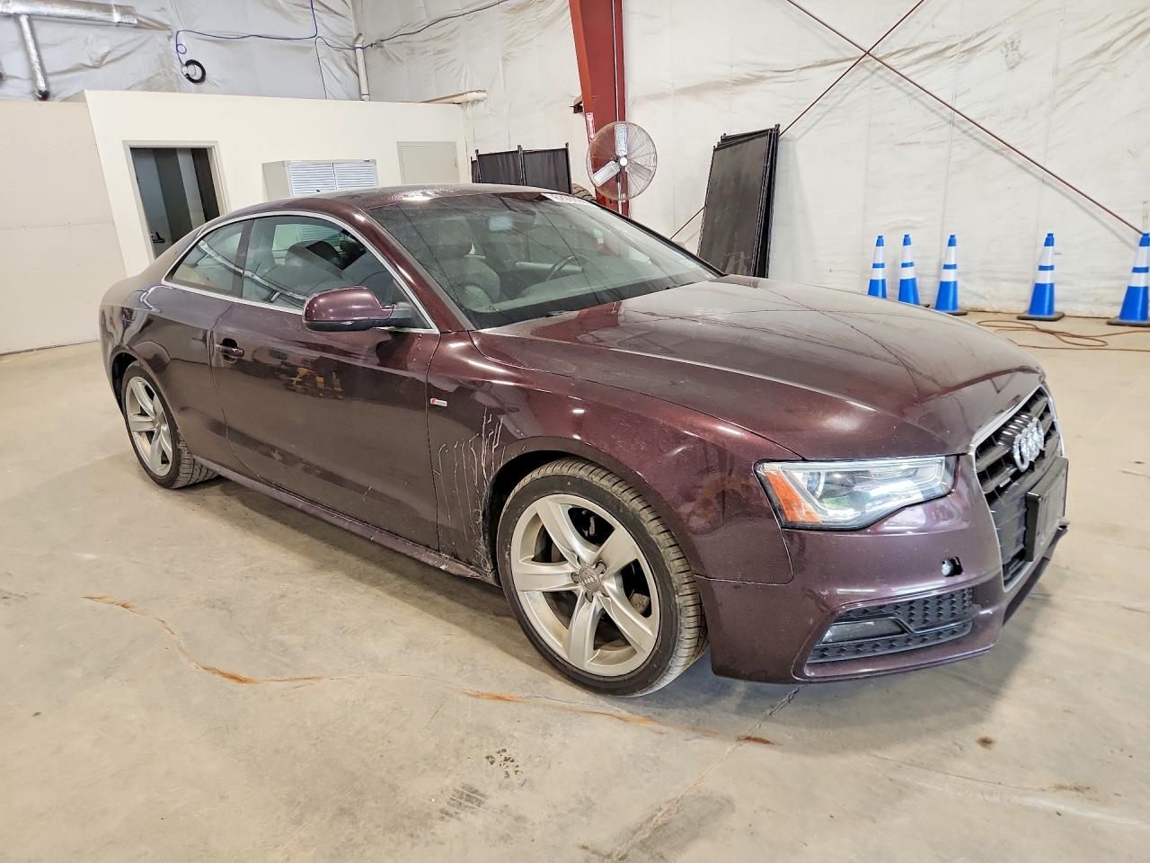 2015 Audi A5 Premium Plus Фиолетовый vin: WAUMFAFR6FA042281