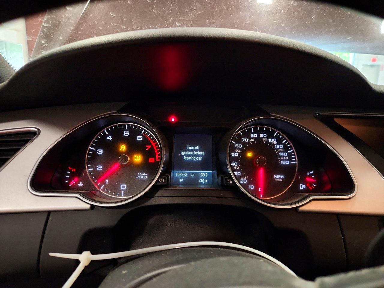2015 Audi A5 Premium Plus Фиолетовый vin: WAUMFAFR6FA042281