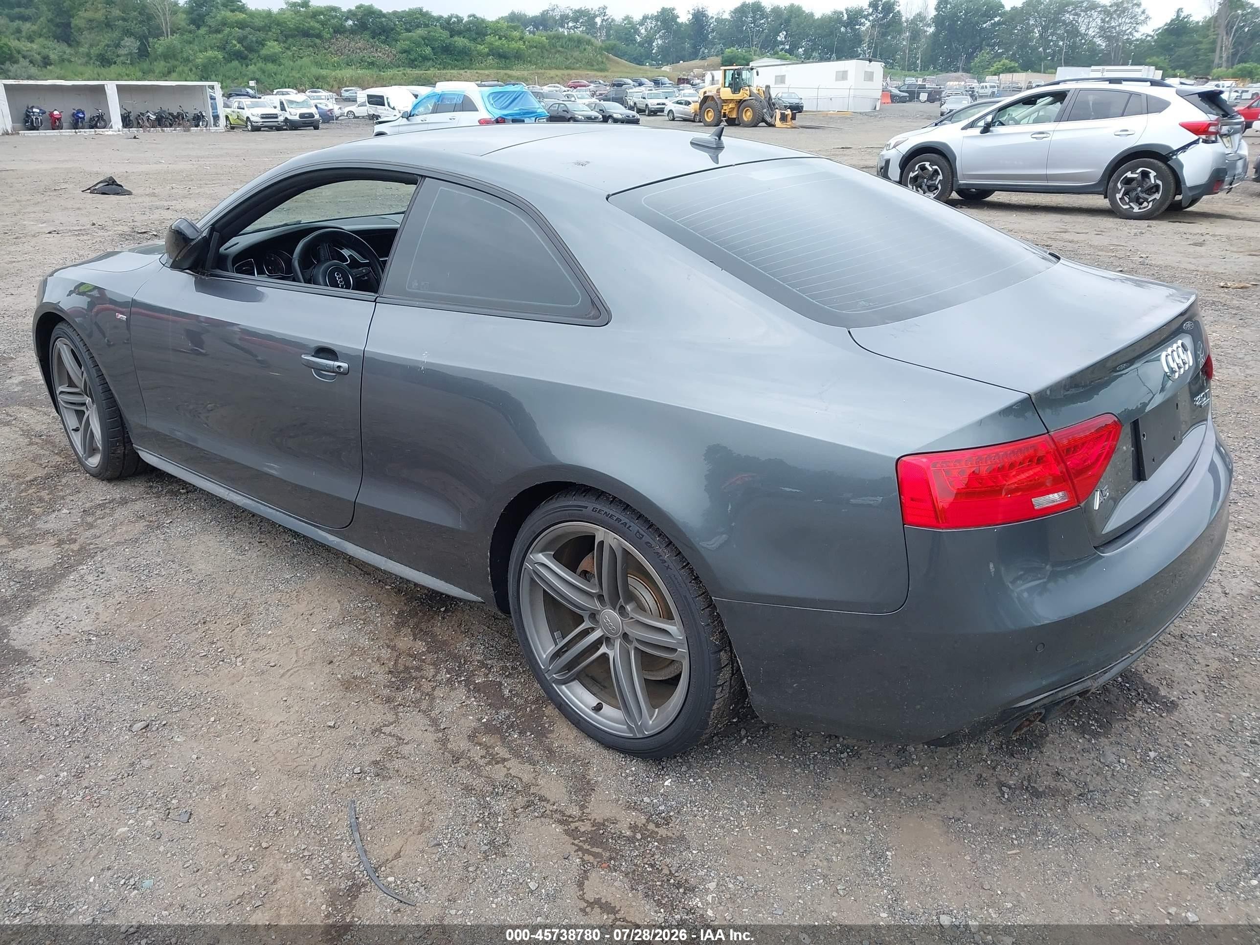 2014 Audi A5 2.0t Premium Gray vin: WAUMFAFR8EA025691