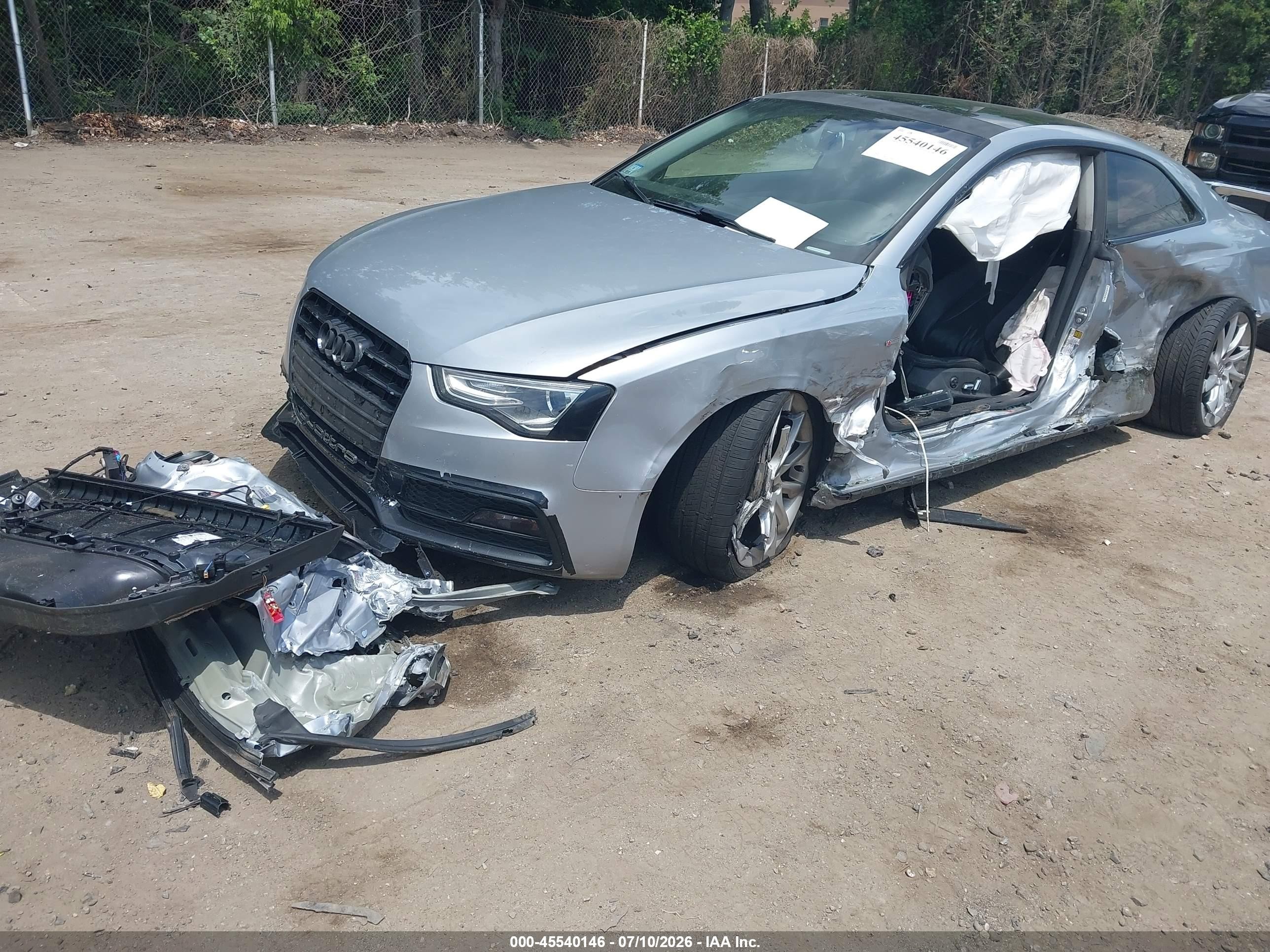 2015 Audi A5 2.0t Premium Silver vin: WAUMFAFR8FA015891