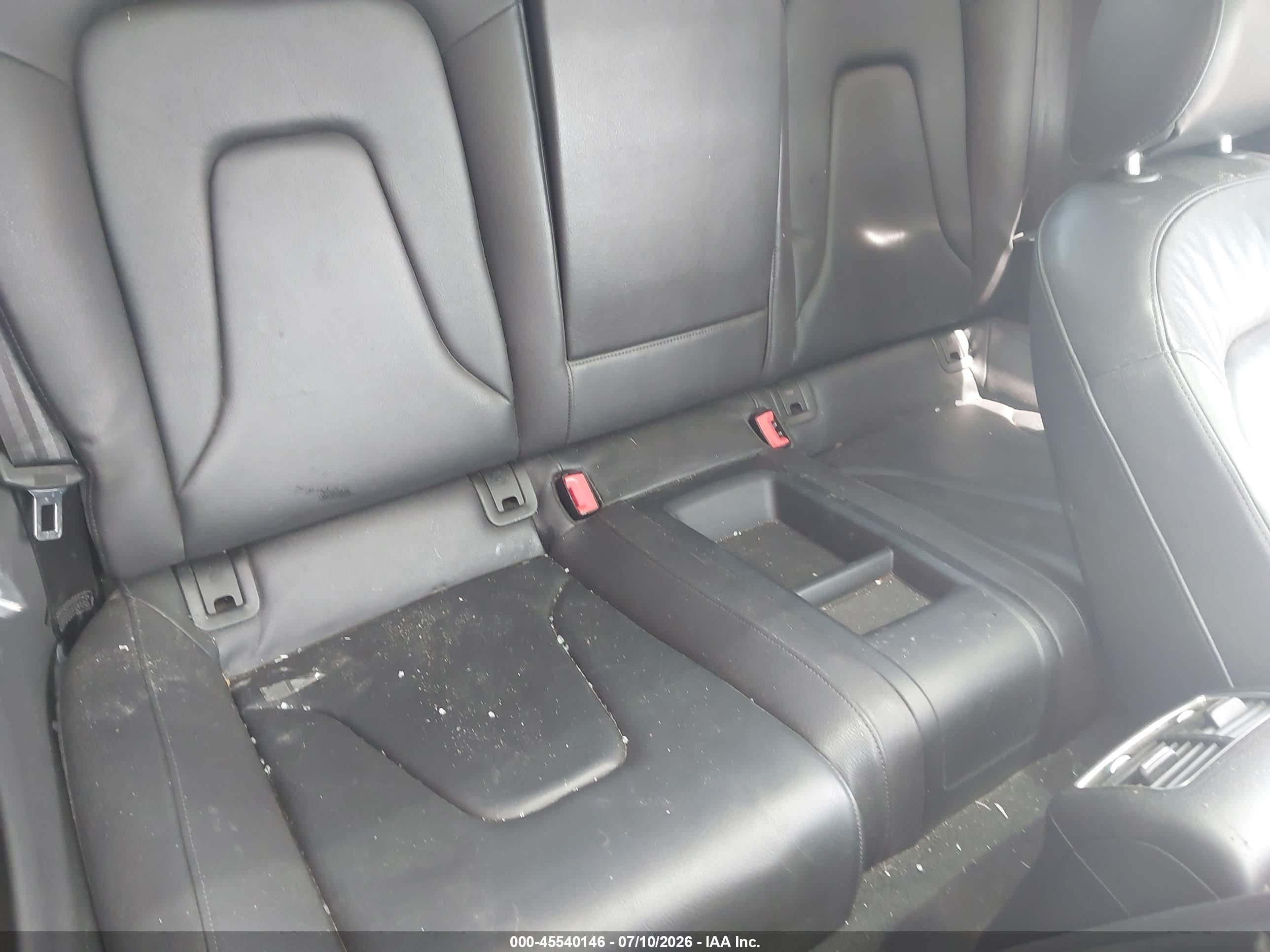 2015 Audi A5 2.0t Premium Silver vin: WAUMFAFR8FA015891
