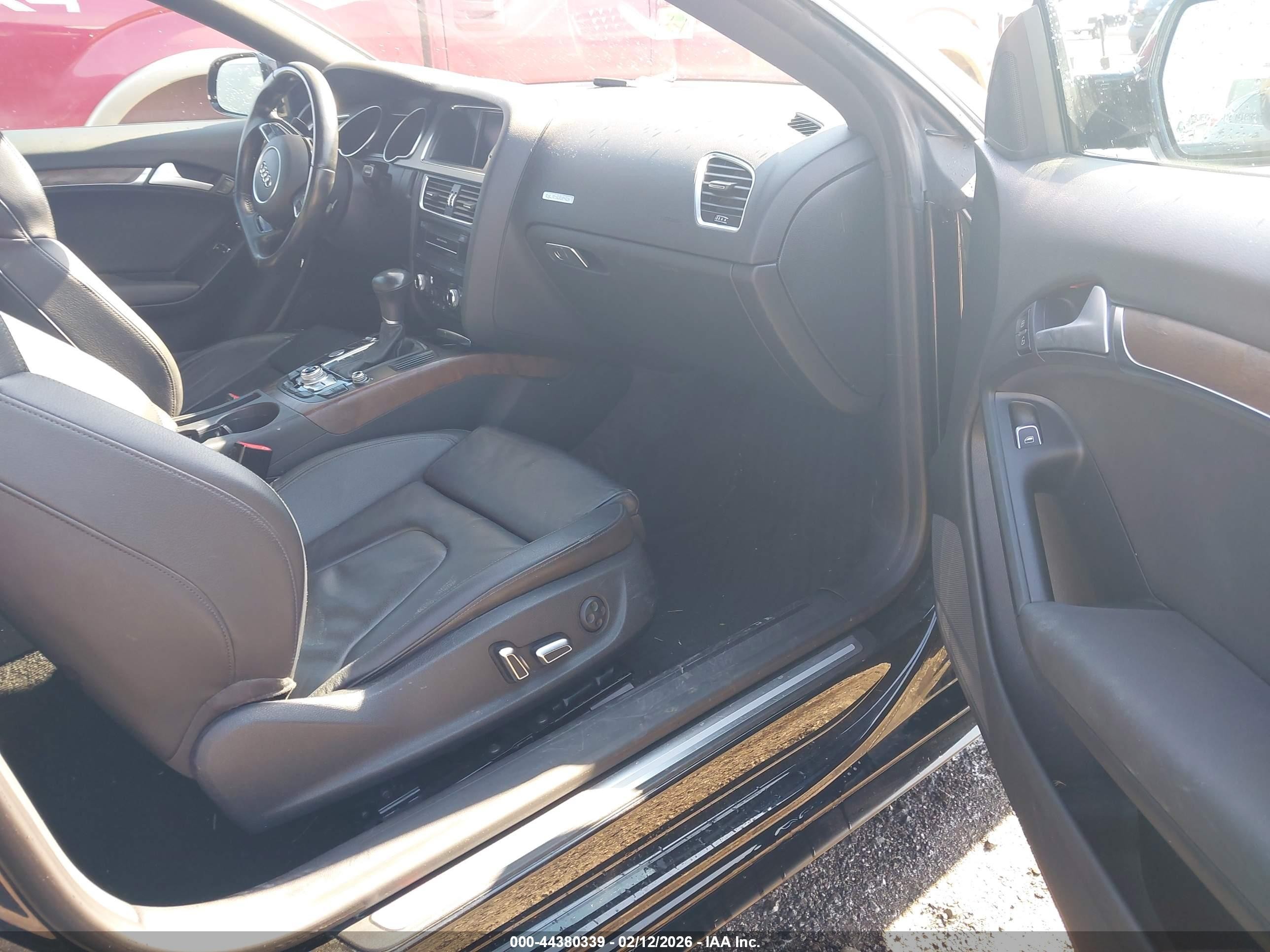 2015 Audi A5 2.0t Premium Black vin: WAUMFAFR8FA036756