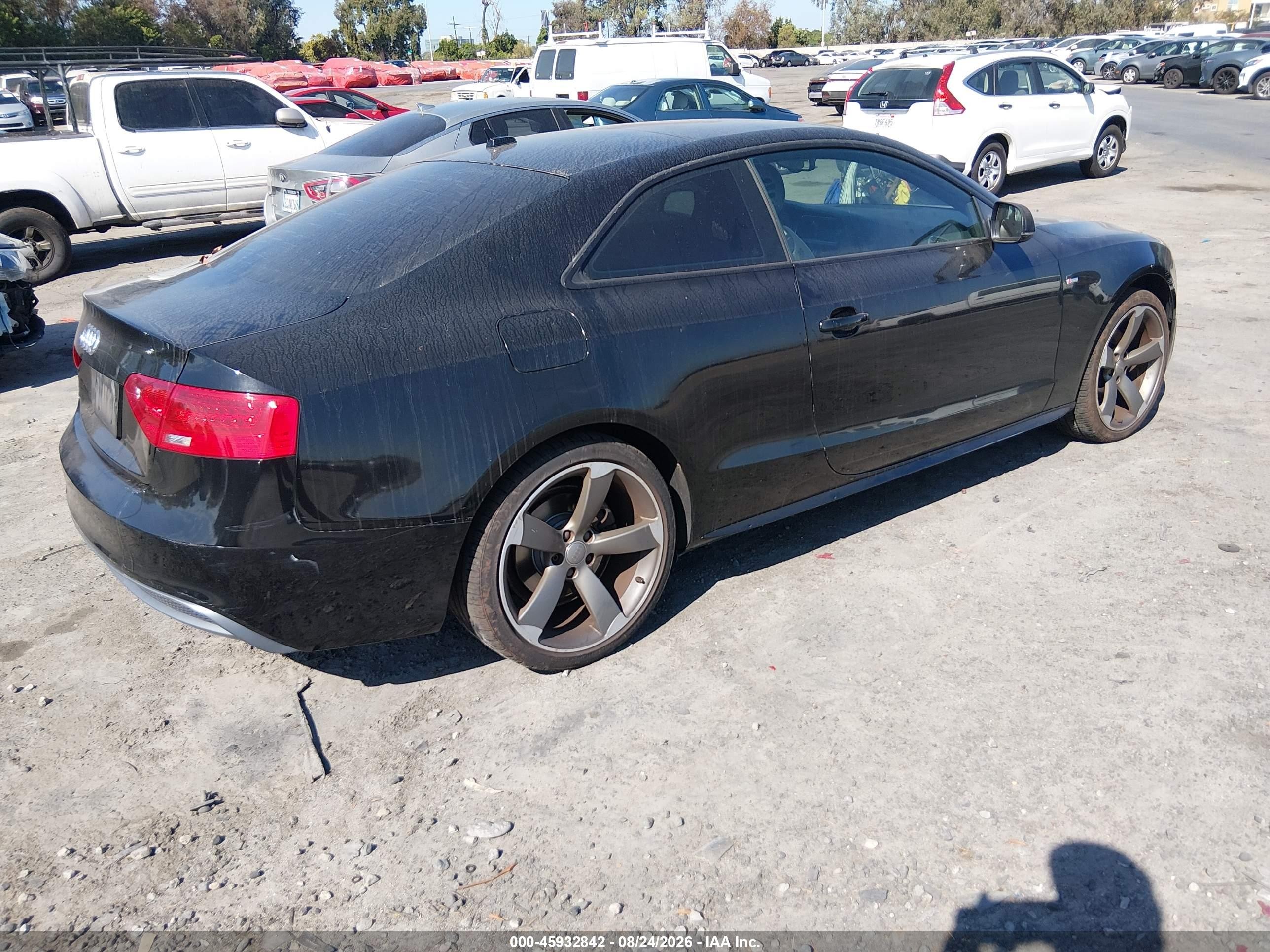 2015 Audi A5 2.0t Premium Черный vin: WAUMFAFR9FA024101