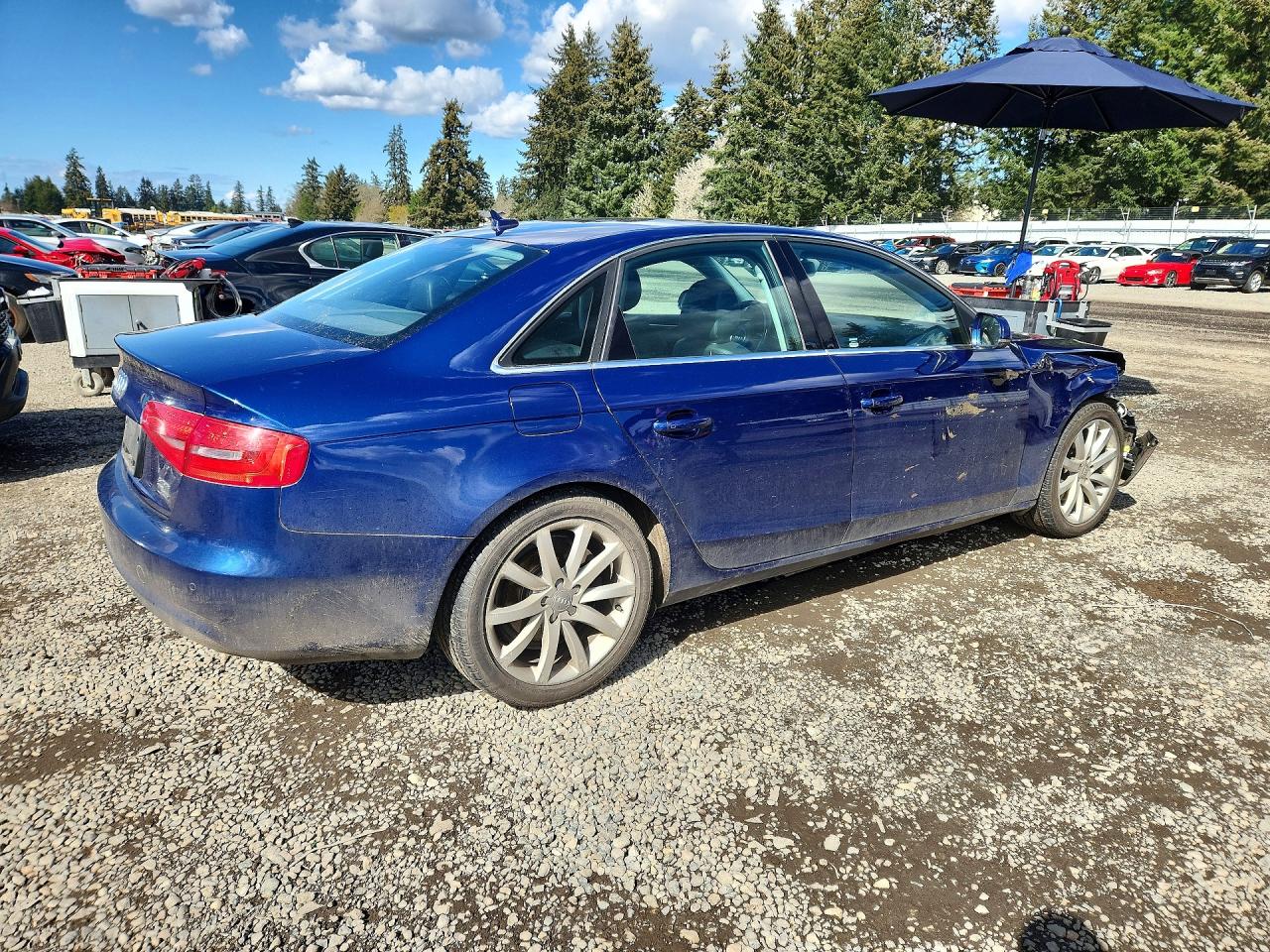 2013 Audi A4 Prestige Blue vin: WAUMFBFL8DN049787
