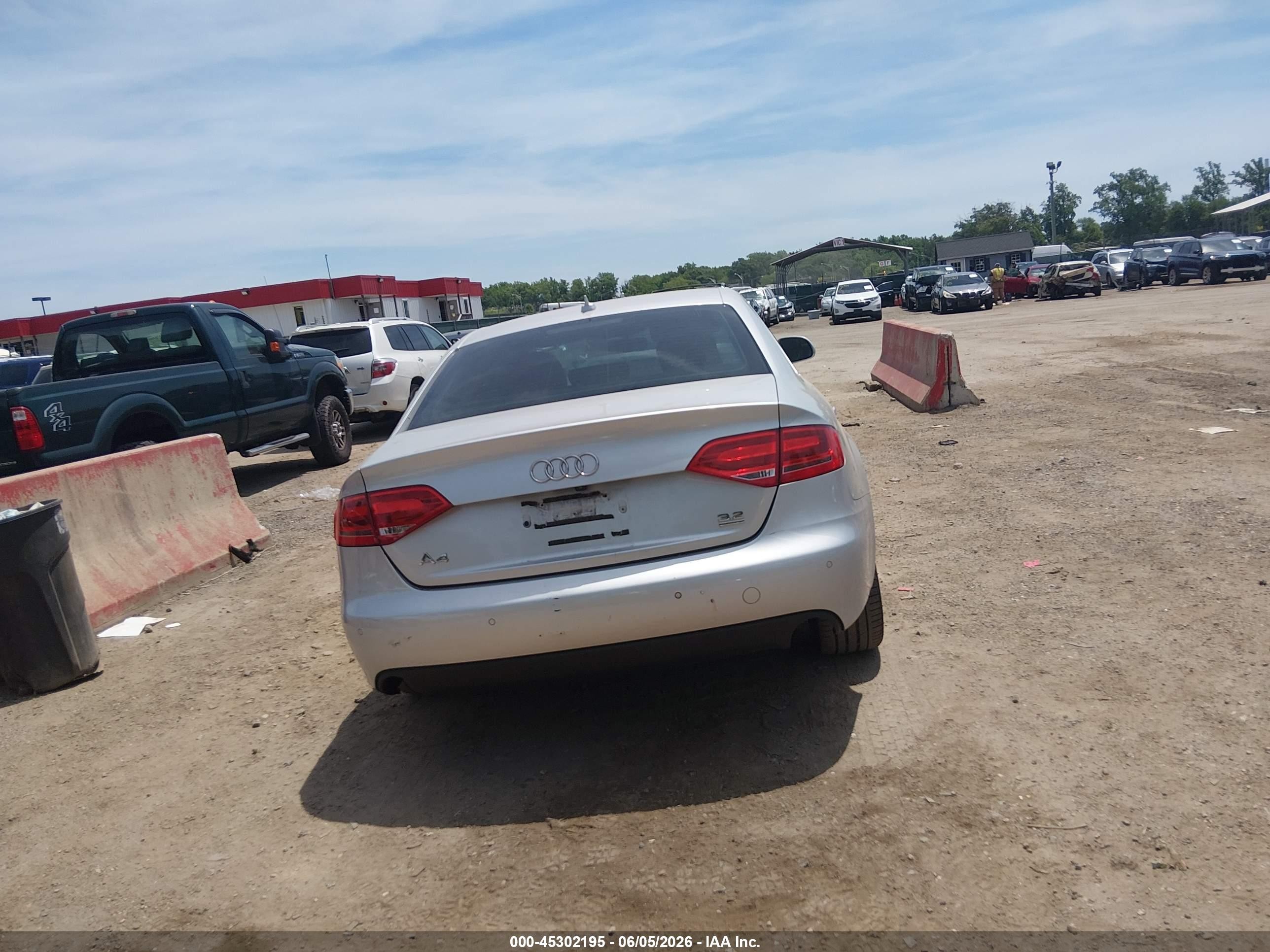2009 Audi A4 3.2 Premium Plus Silver vin: WAUMK78K29A078553