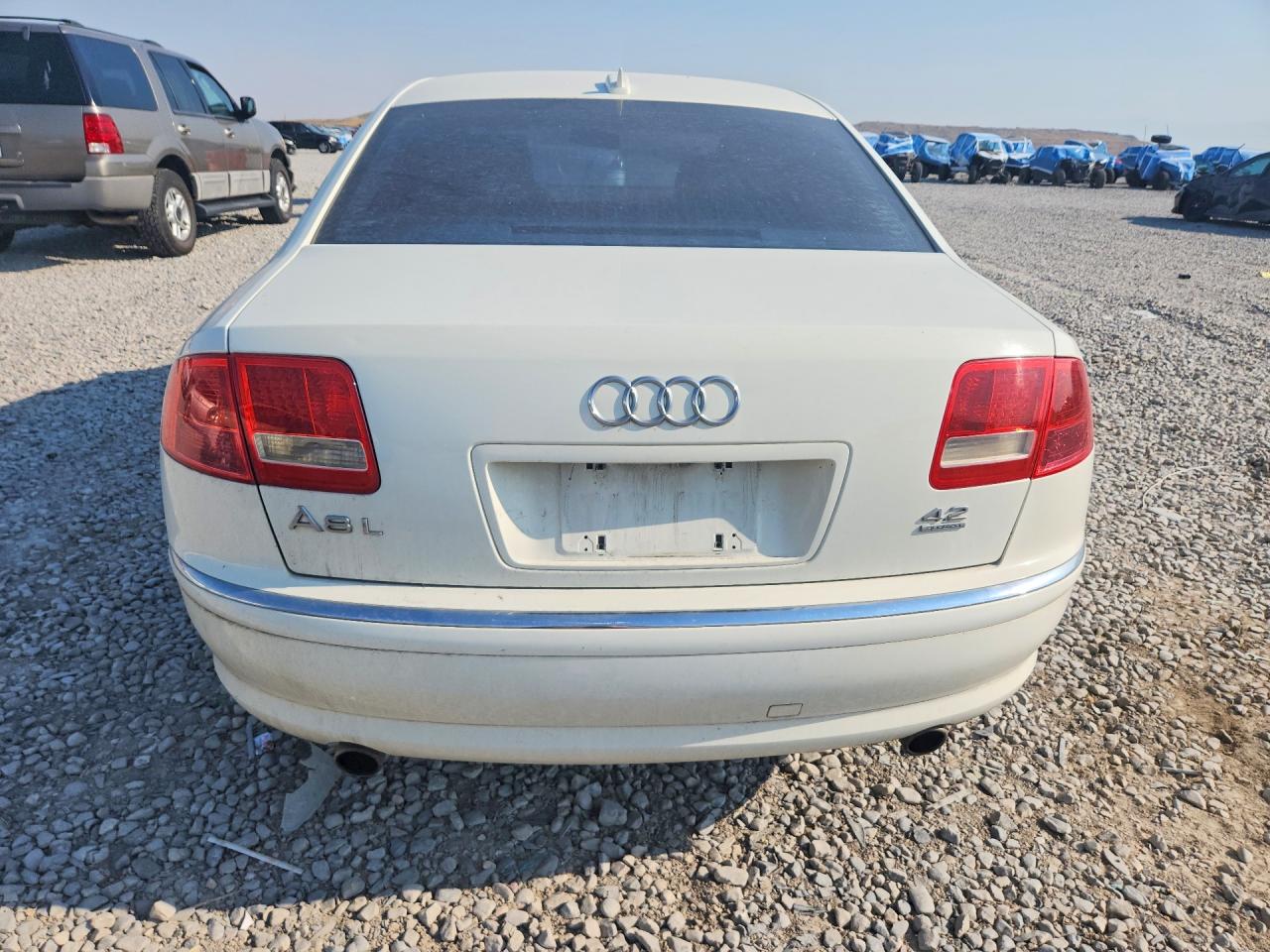 2005 Audi A8 L Quattro White vin: WAUML44E75N013227