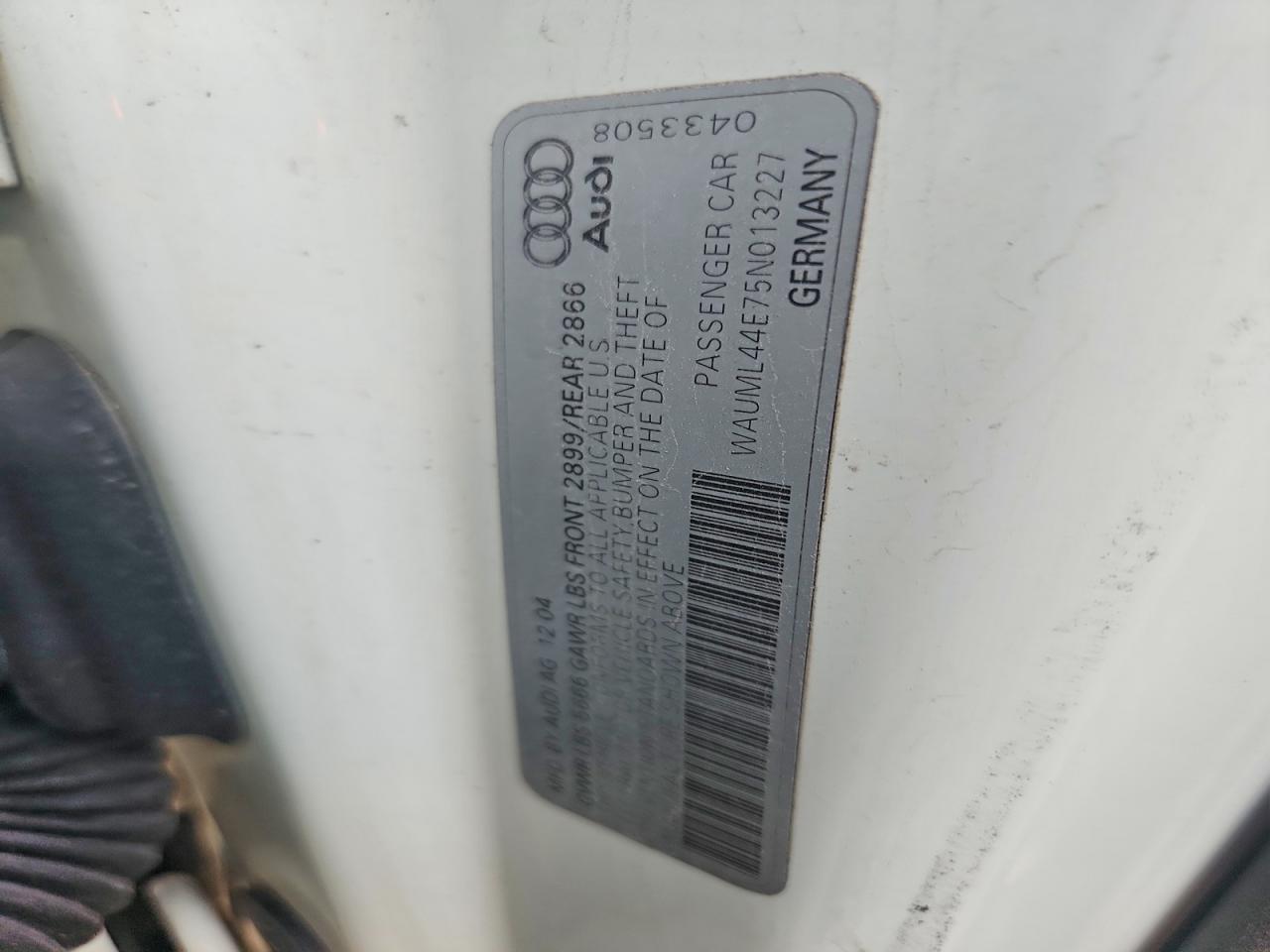 2005 Audi A8 L Quattro White vin: WAUML44E75N013227