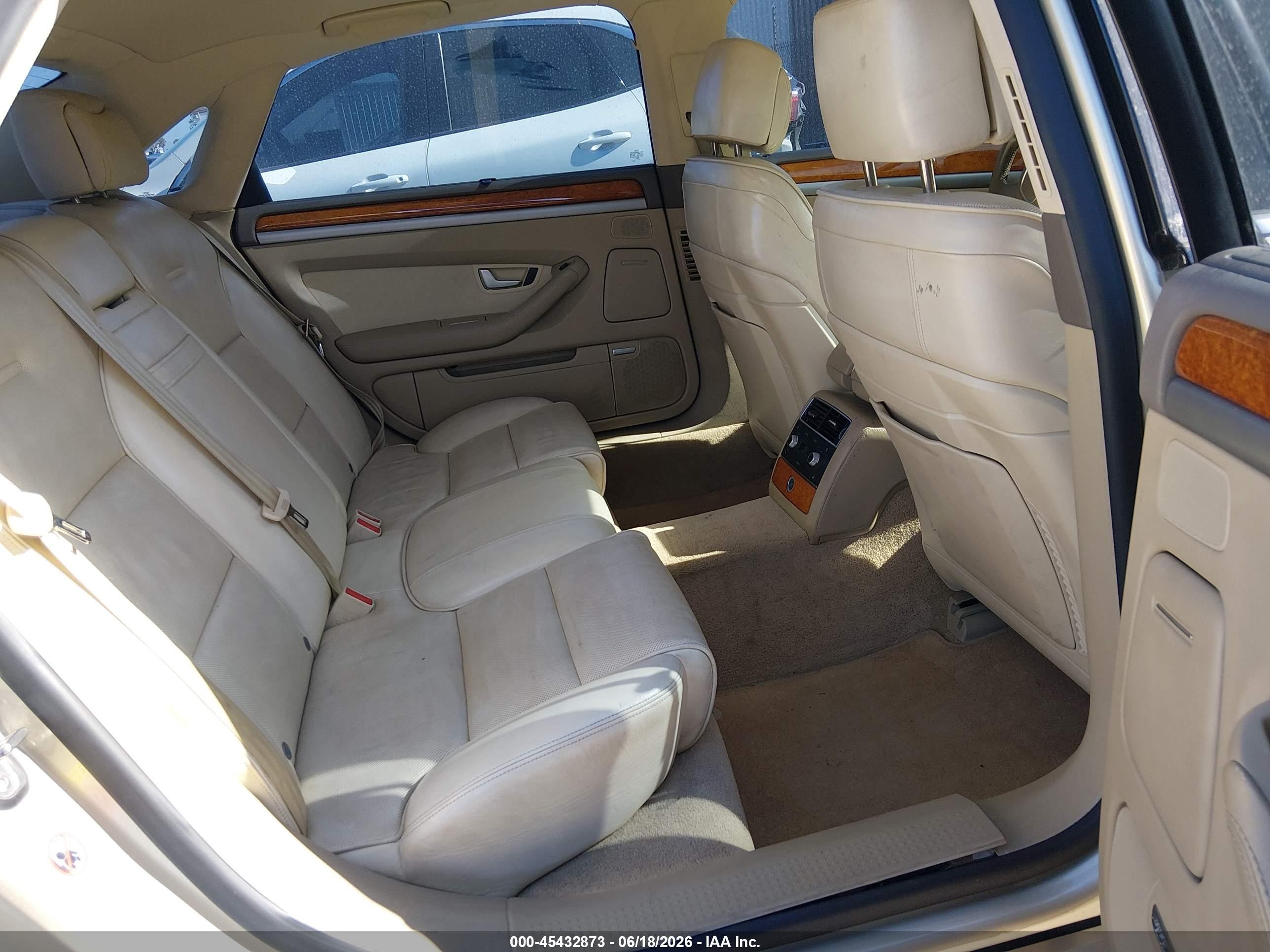 2007 Audi A8 L 4.2 Champagne vin: WAUMV44E47N014767
