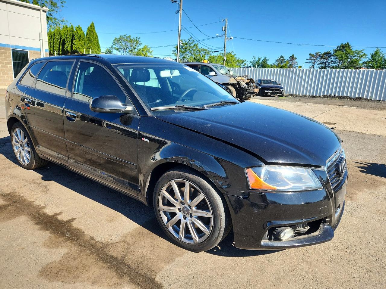 2012 Audi A3 Premium Plus Черный vin: WAUPFAFM7CA017418