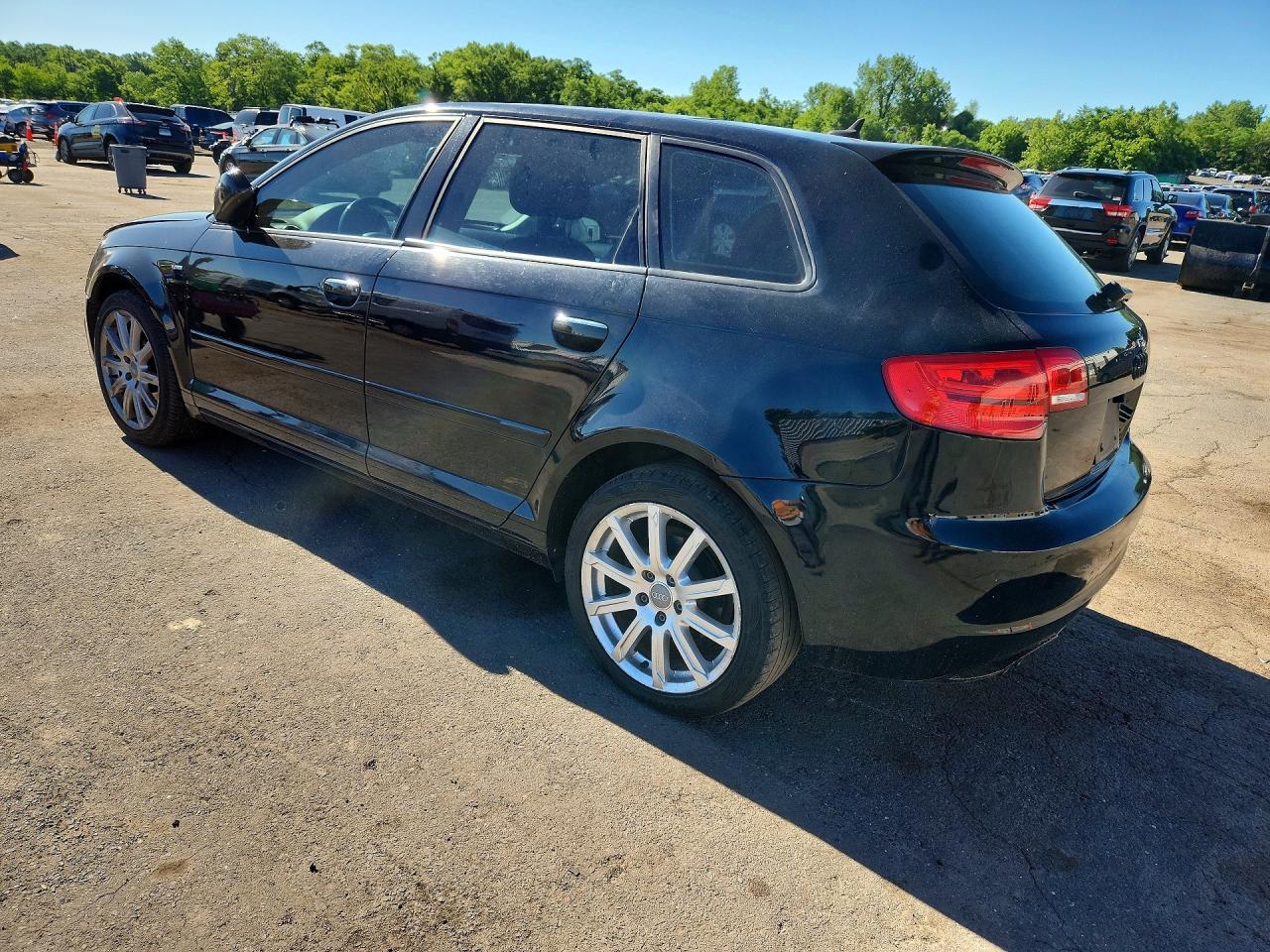 2012 Audi A3 Premium Plus Черный vin: WAUPFAFM7CA017418