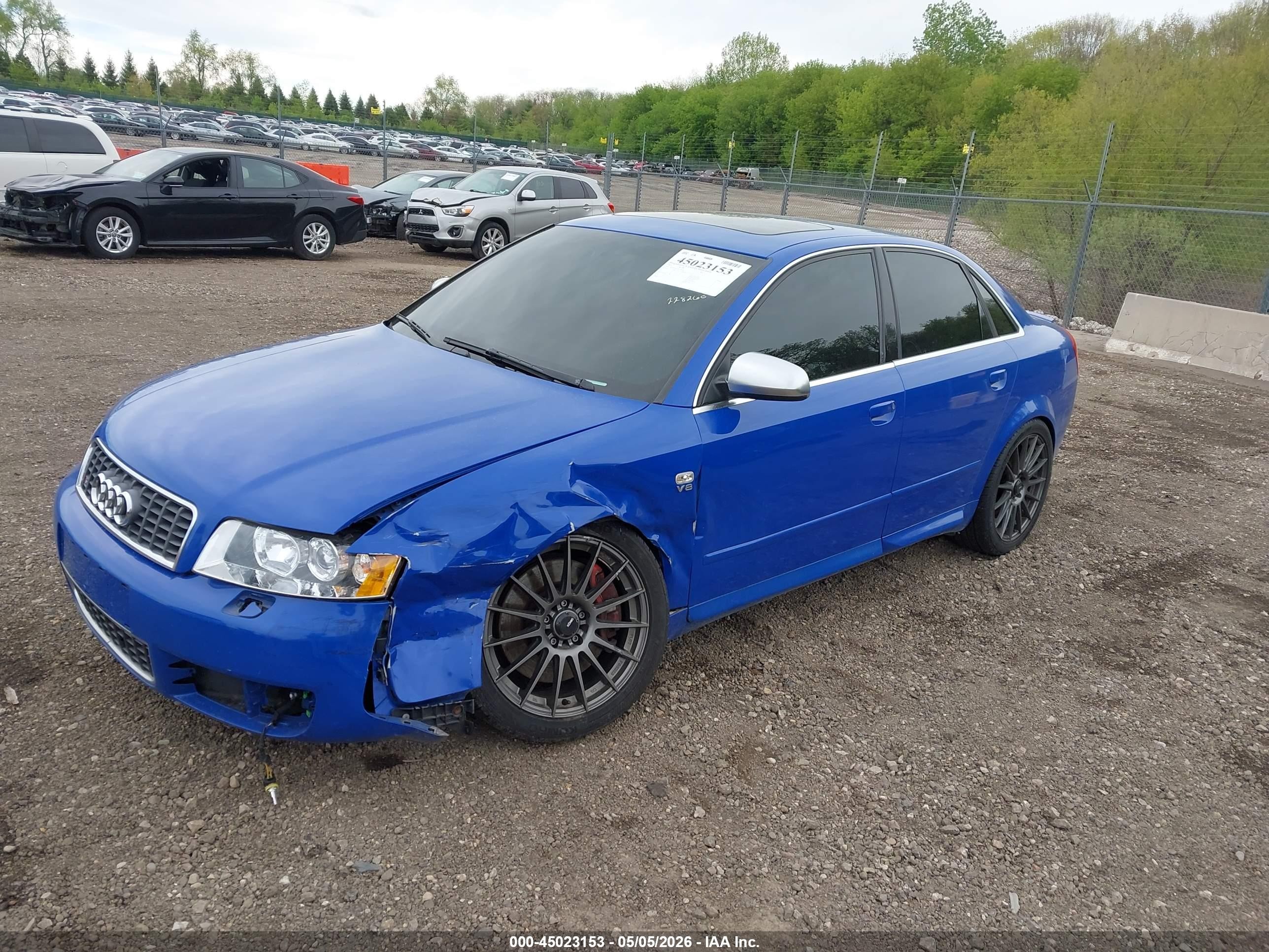 2004 Audi S4 4.2 Blue vin: WAUPL68E54A228260