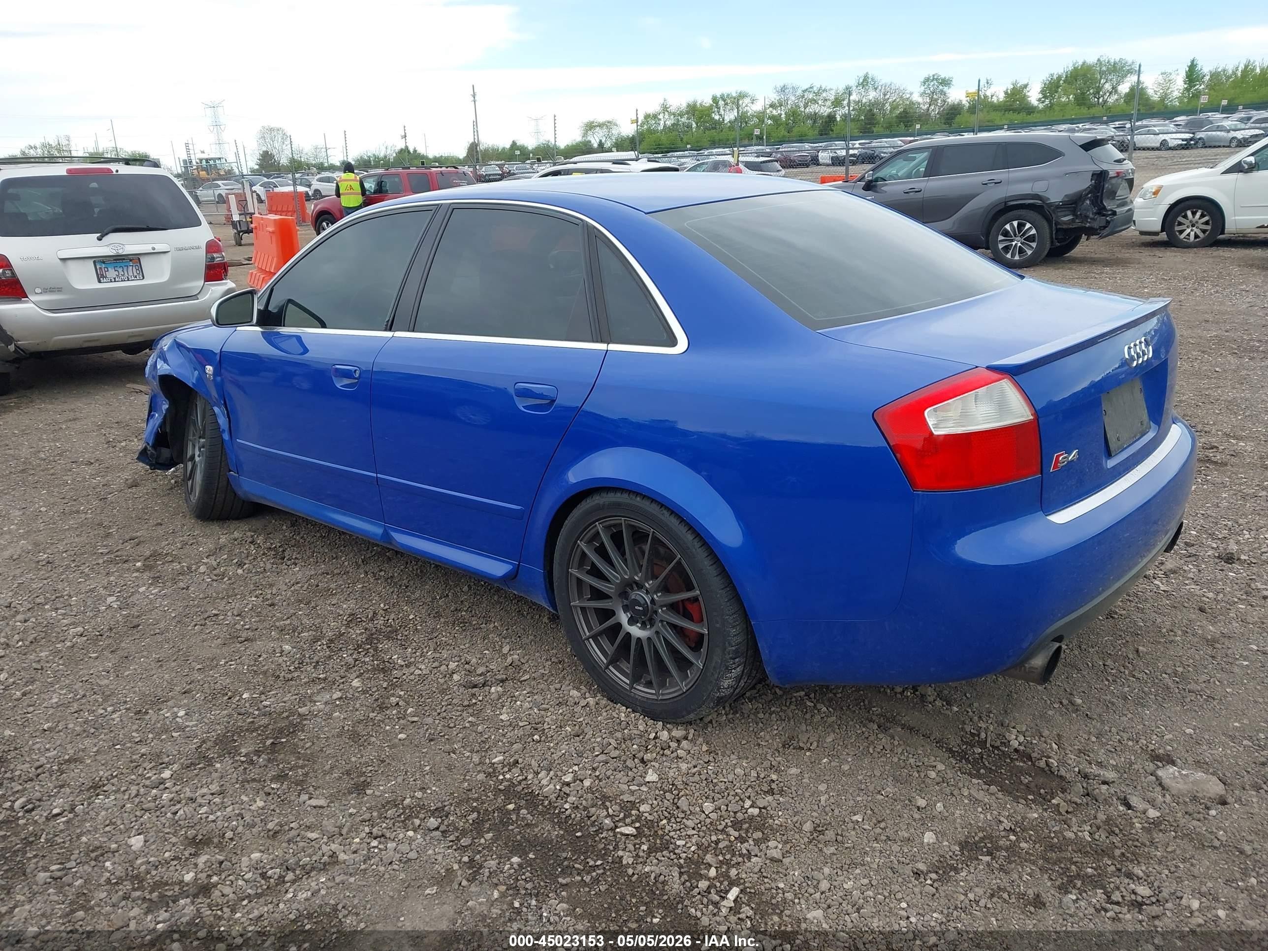 2004 Audi S4 4.2 Blue vin: WAUPL68E54A228260