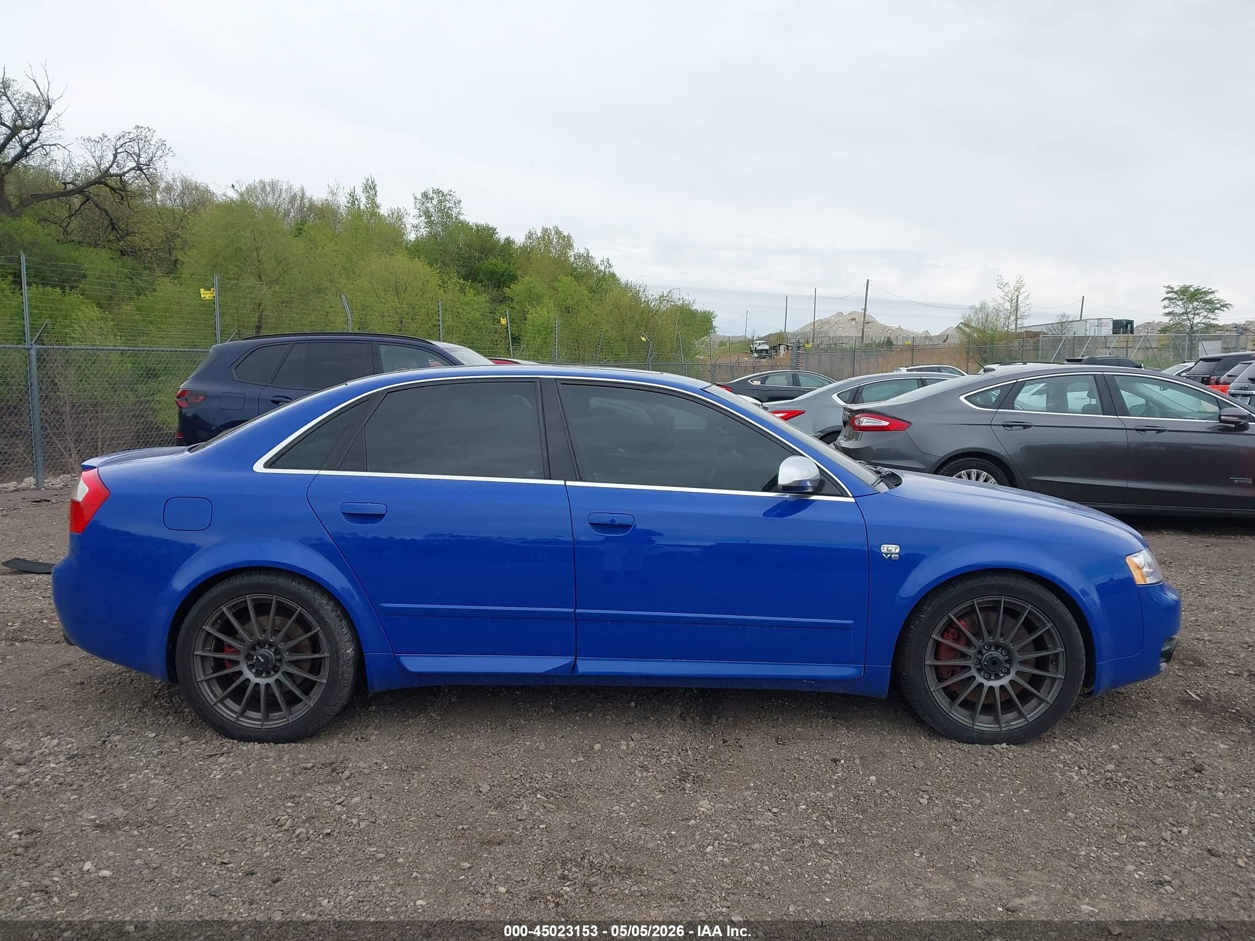 2004 Audi S4 4.2 Blue vin: WAUPL68E54A228260
