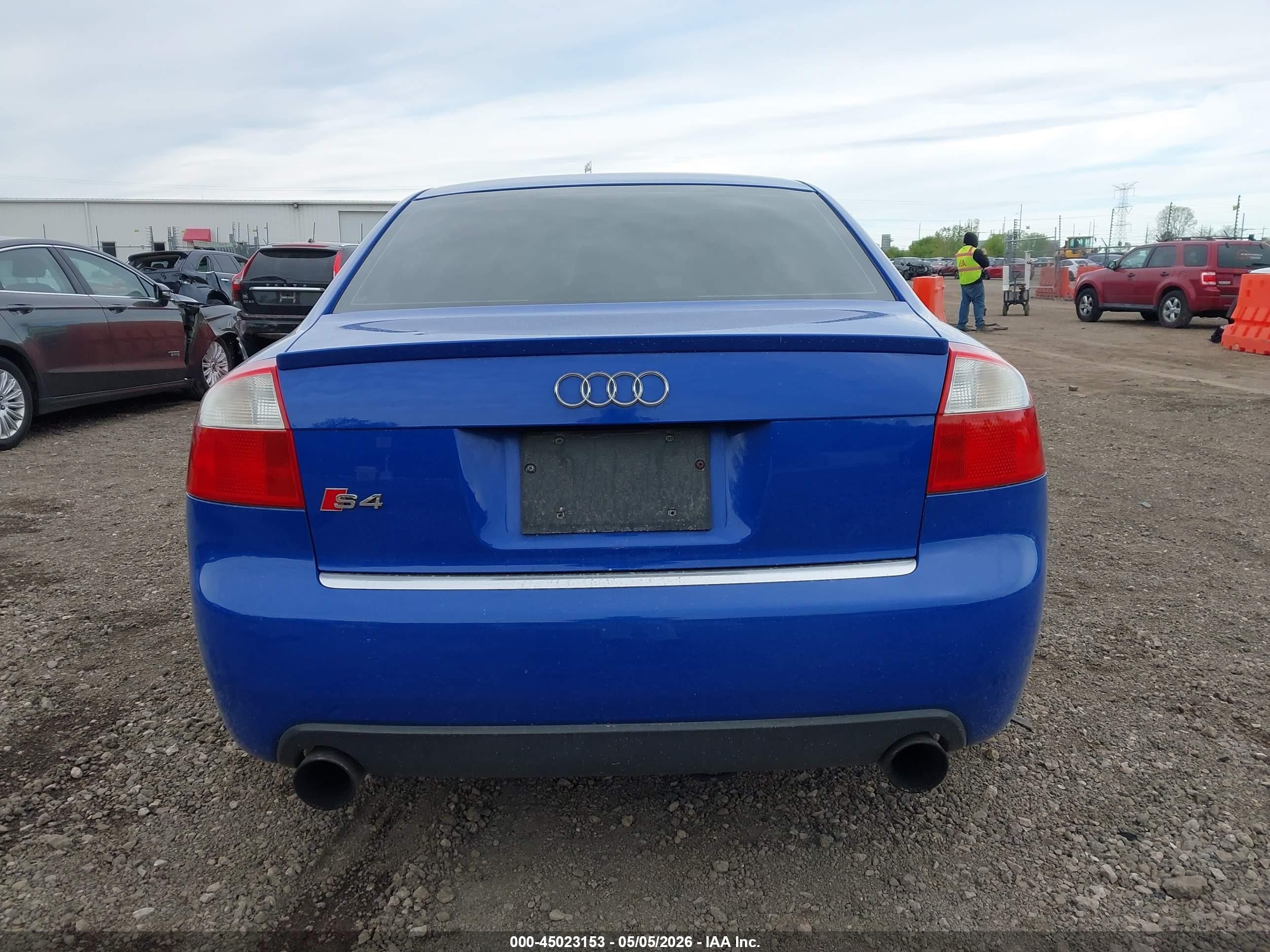 2004 Audi S4 4.2 Blue vin: WAUPL68E54A228260